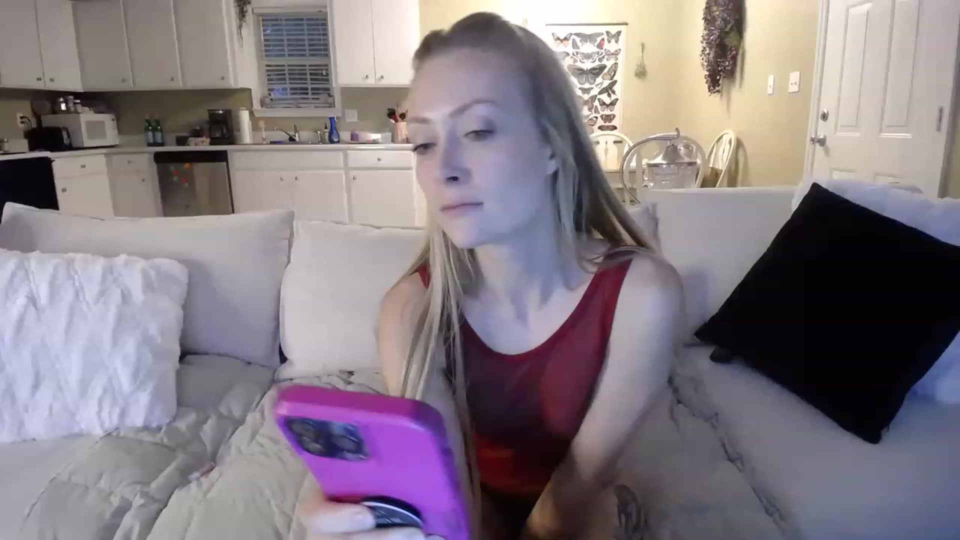 Gallery image thumbnail from MissSadieB's myfreecams stream on, 08/07/2023, 22:27 image 6 of 20