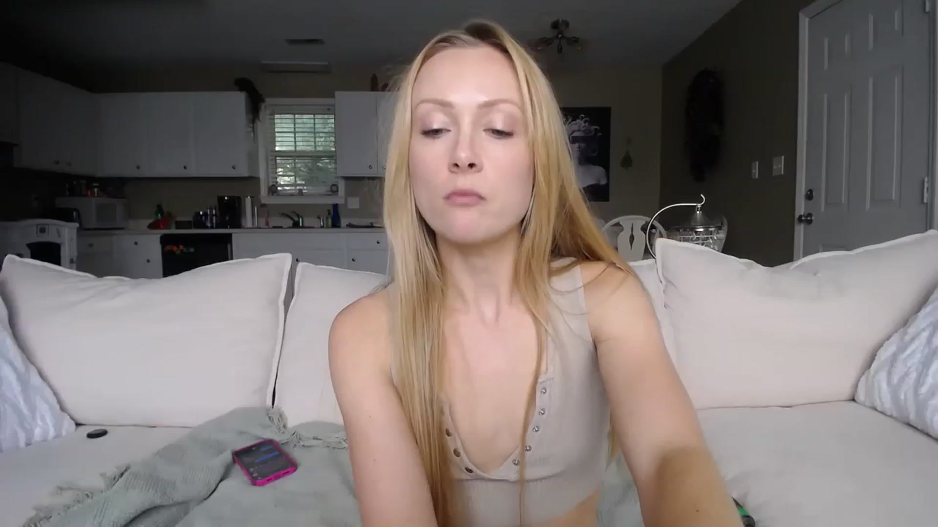 Gallery image thumbnail from MissSadieB's myfreecams stream on, 08/16/2023, 20:21 image 5 of 20