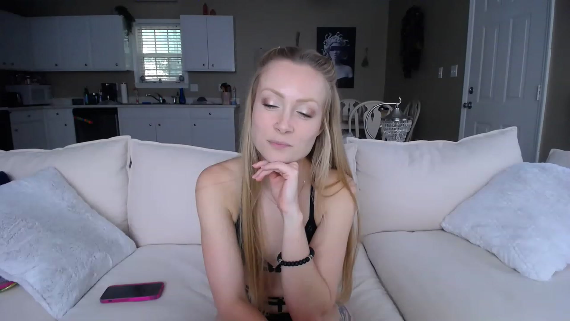 Gallery image thumbnail from MissSadieB's myfreecams stream on, 08/25/2023, 20:28 image 15 of 20