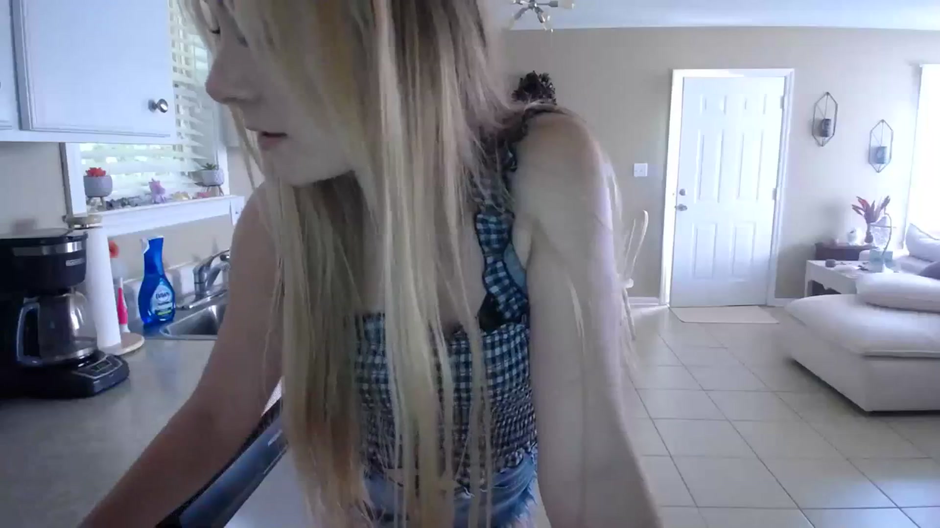 Gallery image thumbnail from MissSadieB's myfreecams stream on, 09/06/2023, 19:16 image 5 of 20