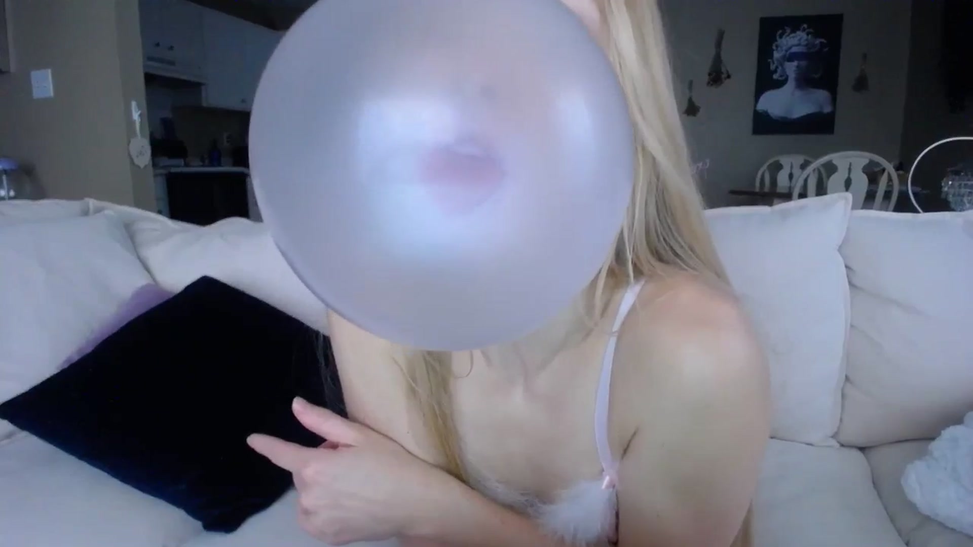 Gallery image thumbnail from MissSadieB's myfreecams stream on, 09/11/2023, 19:21 image 11 of 20