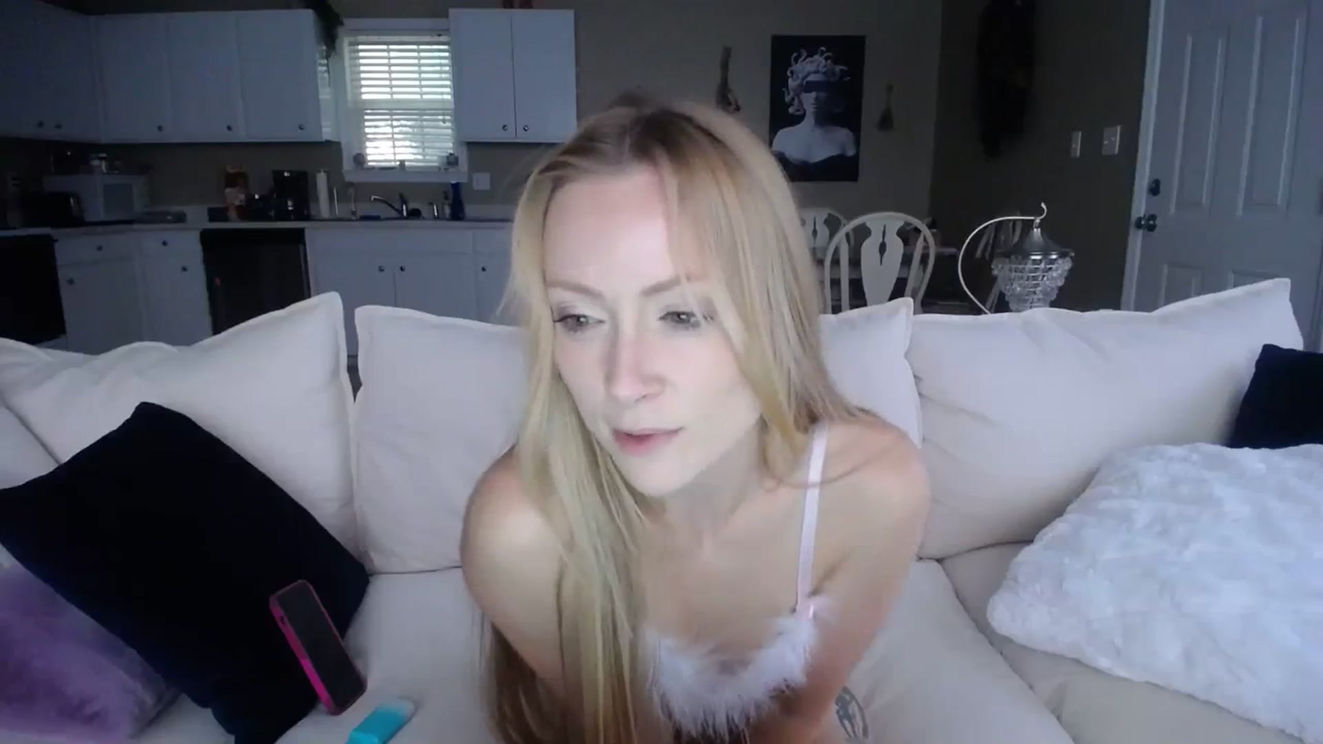 Gallery image thumbnail from MissSadieB's myfreecams stream on, 09/11/2023, 20:05 image 18 of 20