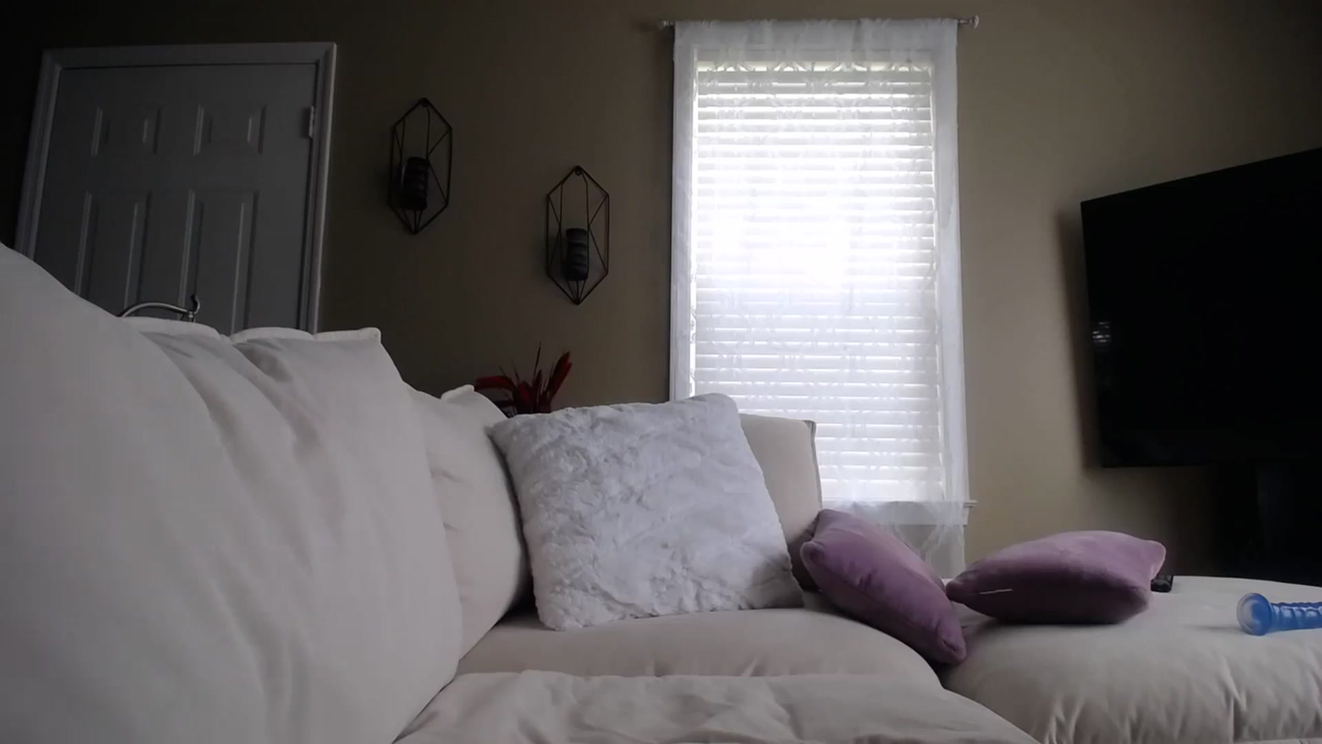 Gallery image thumbnail from MissSadieB's myfreecams stream on, 09/11/2023, 21:30 image 8 of 20