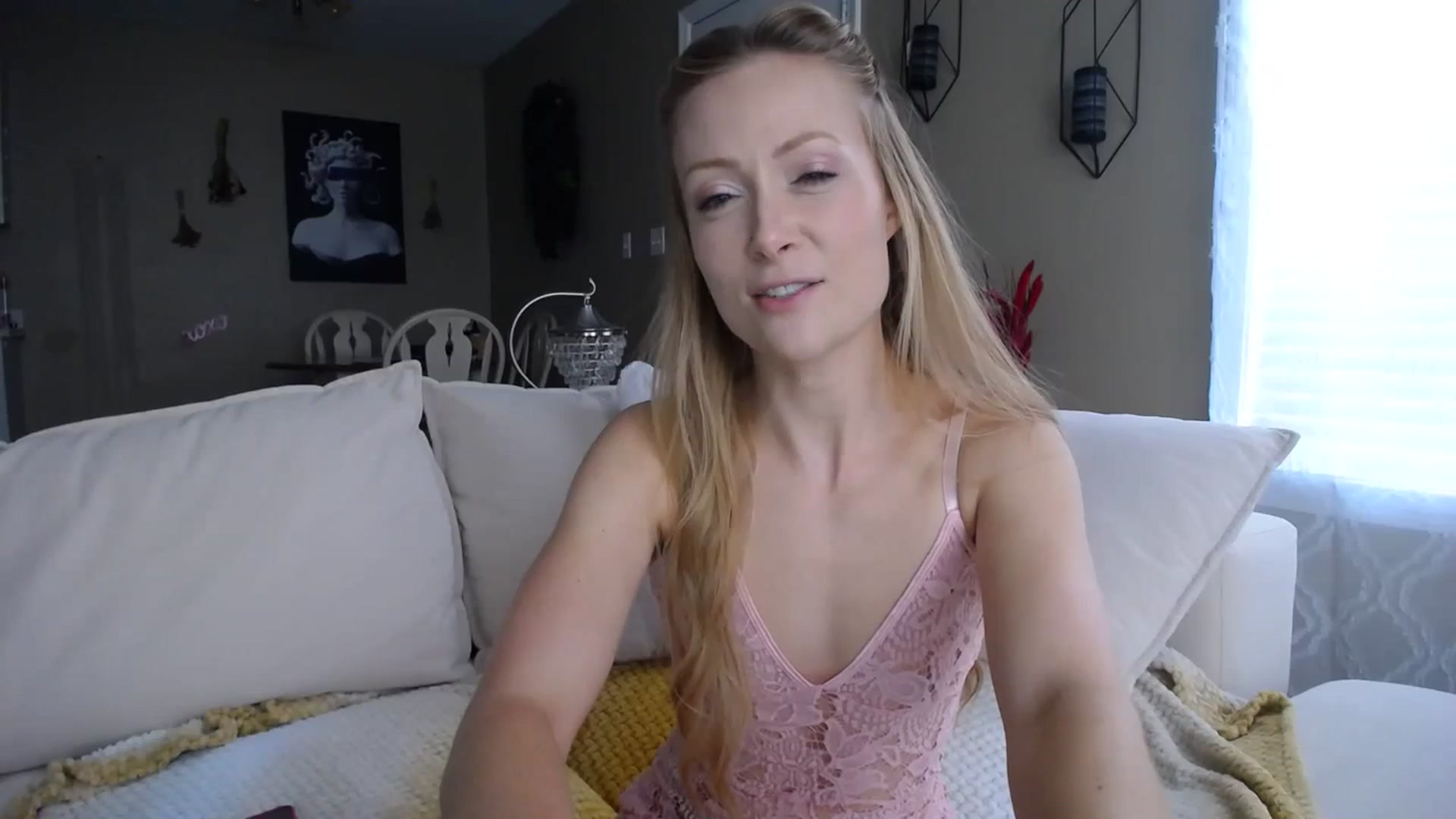 Gallery image thumbnail from MissSadieB's myfreecams stream on, 09/13/2023, 18:27 image 13 of 20