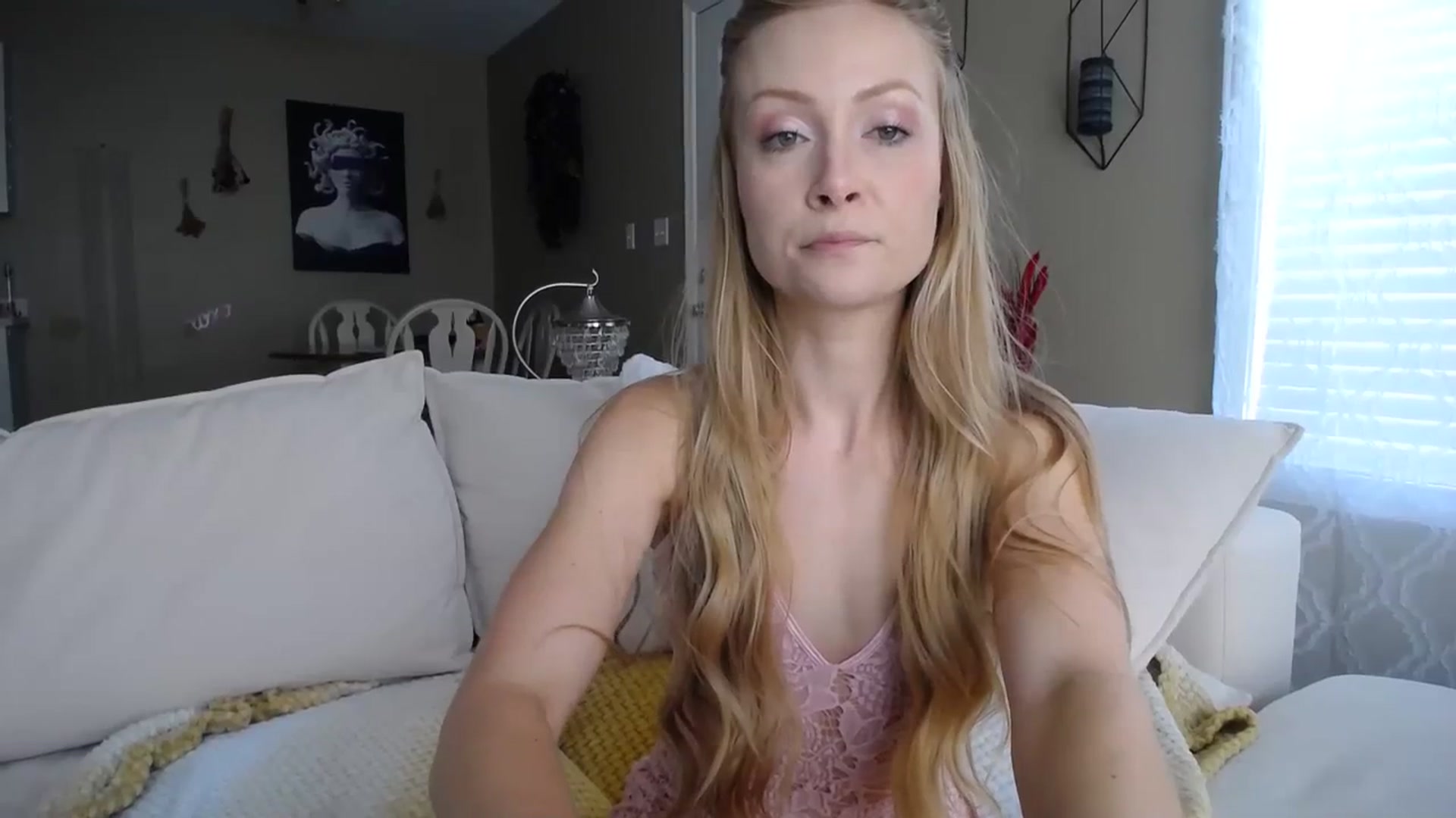 Gallery image thumbnail from MissSadieB's myfreecams stream on, 09/13/2023, 18:27 image 2 of 20