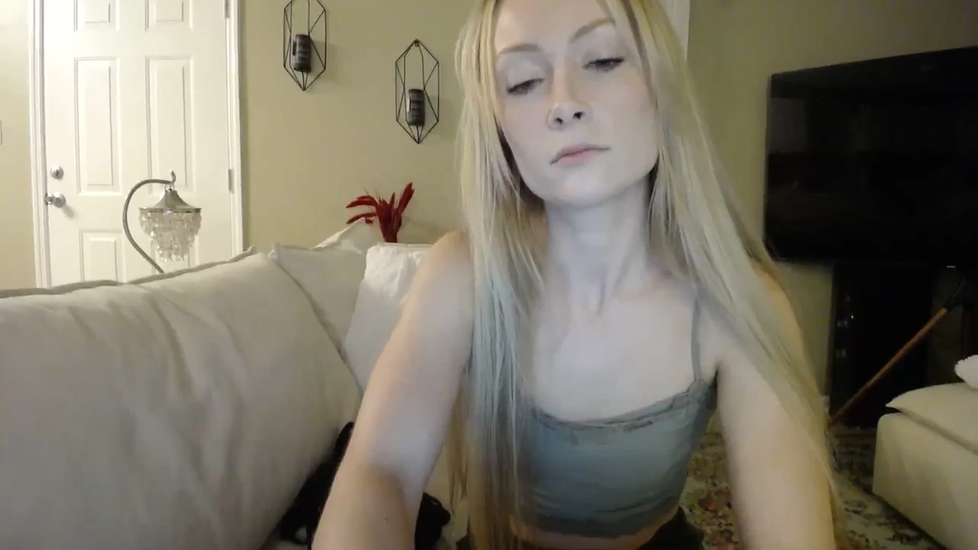 Gallery image thumbnail from MissSadieB's myfreecams stream on, 09/17/2023, 24:57 image 3 of 20