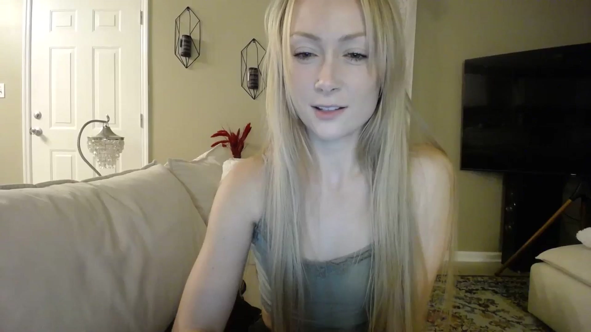Gallery image thumbnail from MissSadieB's myfreecams stream on, 09/17/2023, 24:57 image 8 of 20