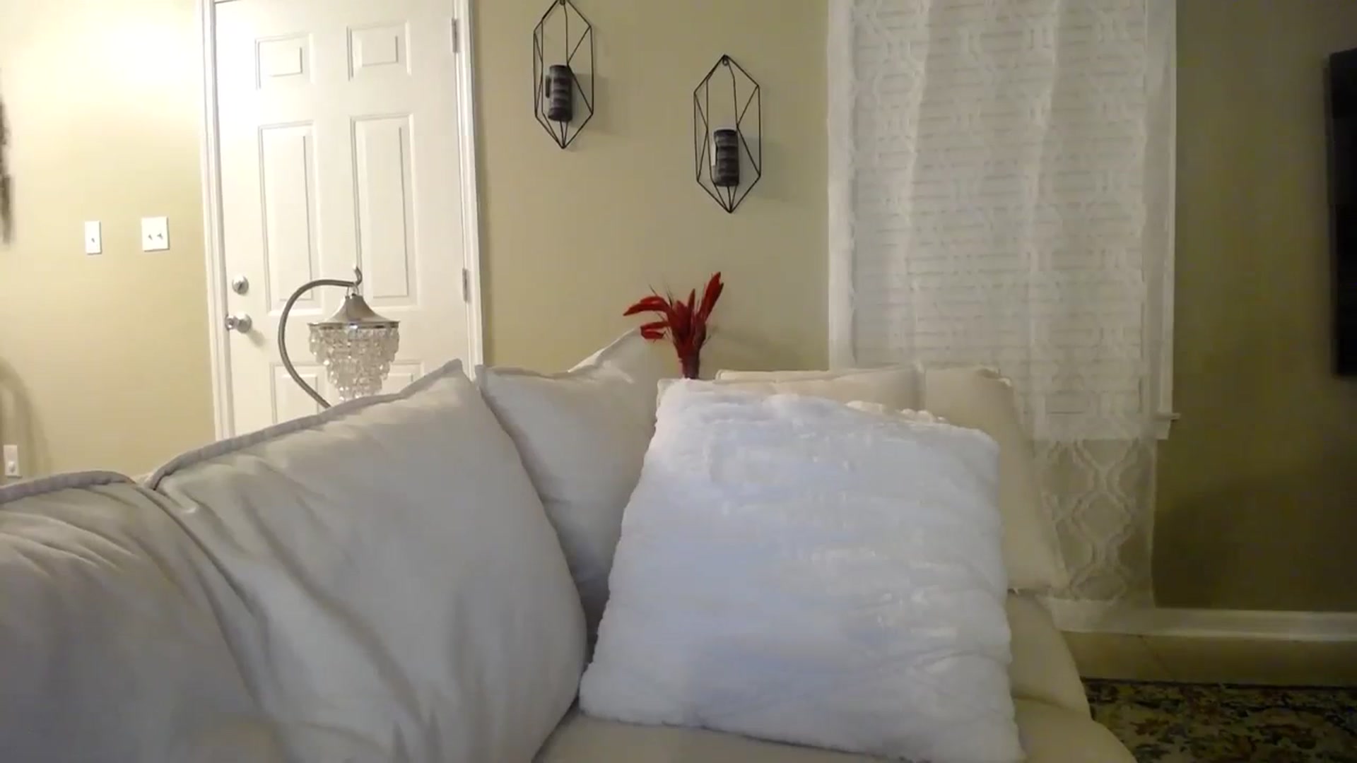 Gallery image thumbnail from MissSadieB's myfreecams stream on, 09/17/2023, 02:34 image 17 of 20