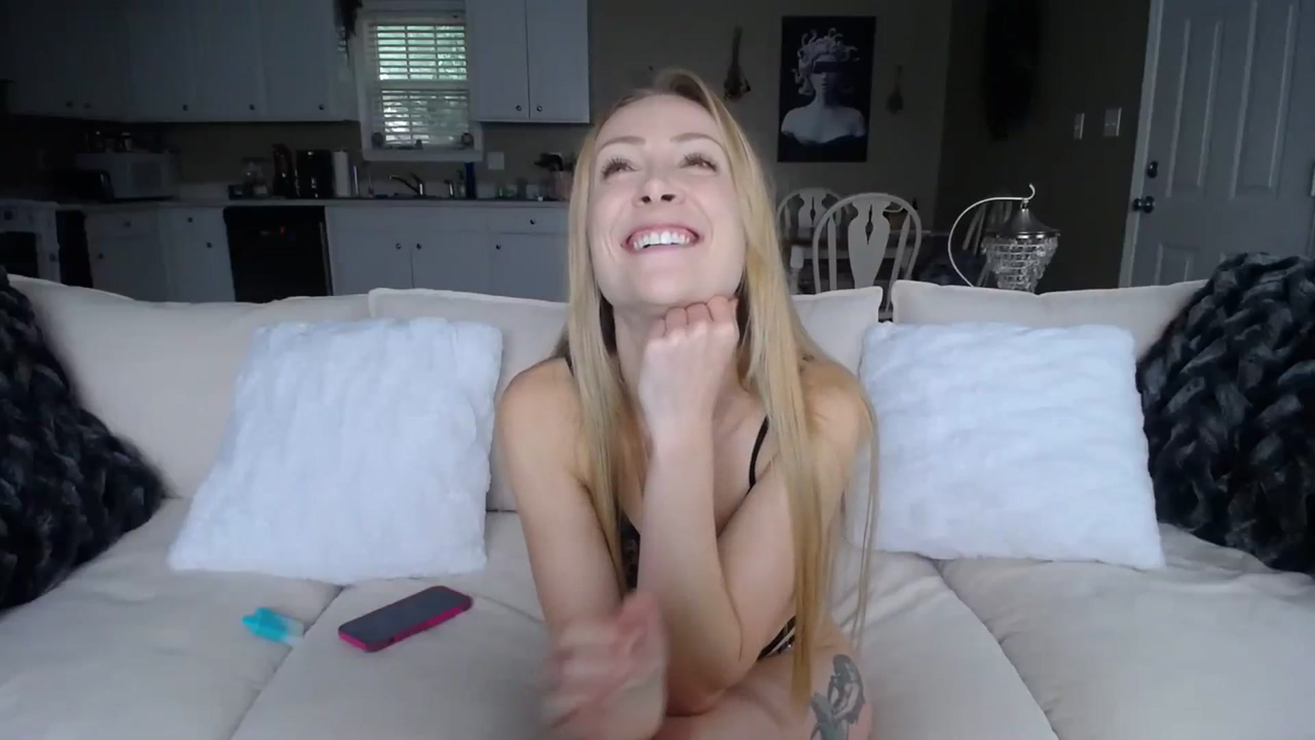 Gallery image thumbnail from MissSadieB's myfreecams stream on, 09/27/2023, 20:09 image 12 of 20