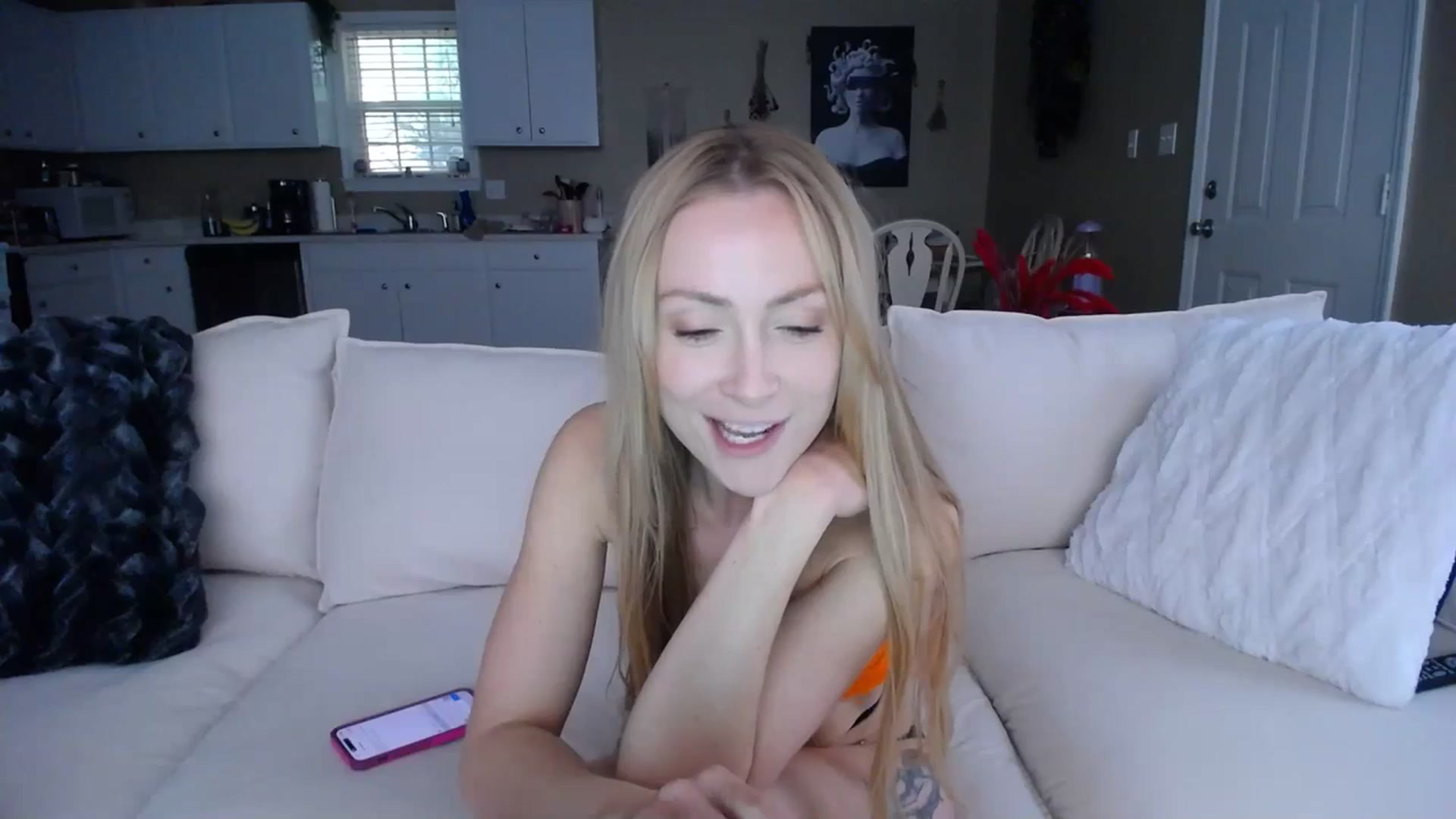 Gallery image thumbnail from MissSadieB's myfreecams stream on, 10/13/2023, 20:00 image 18 of 20
