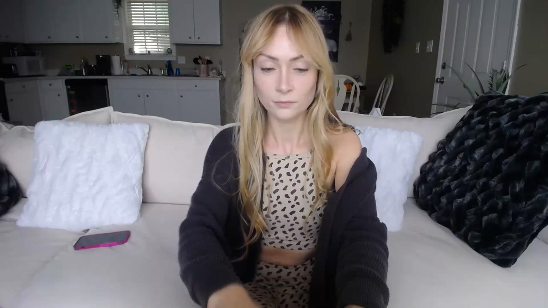 Gallery image thumbnail from MissSadieB's myfreecams stream on, 10/17/2023, 20:01 image 19 of 20