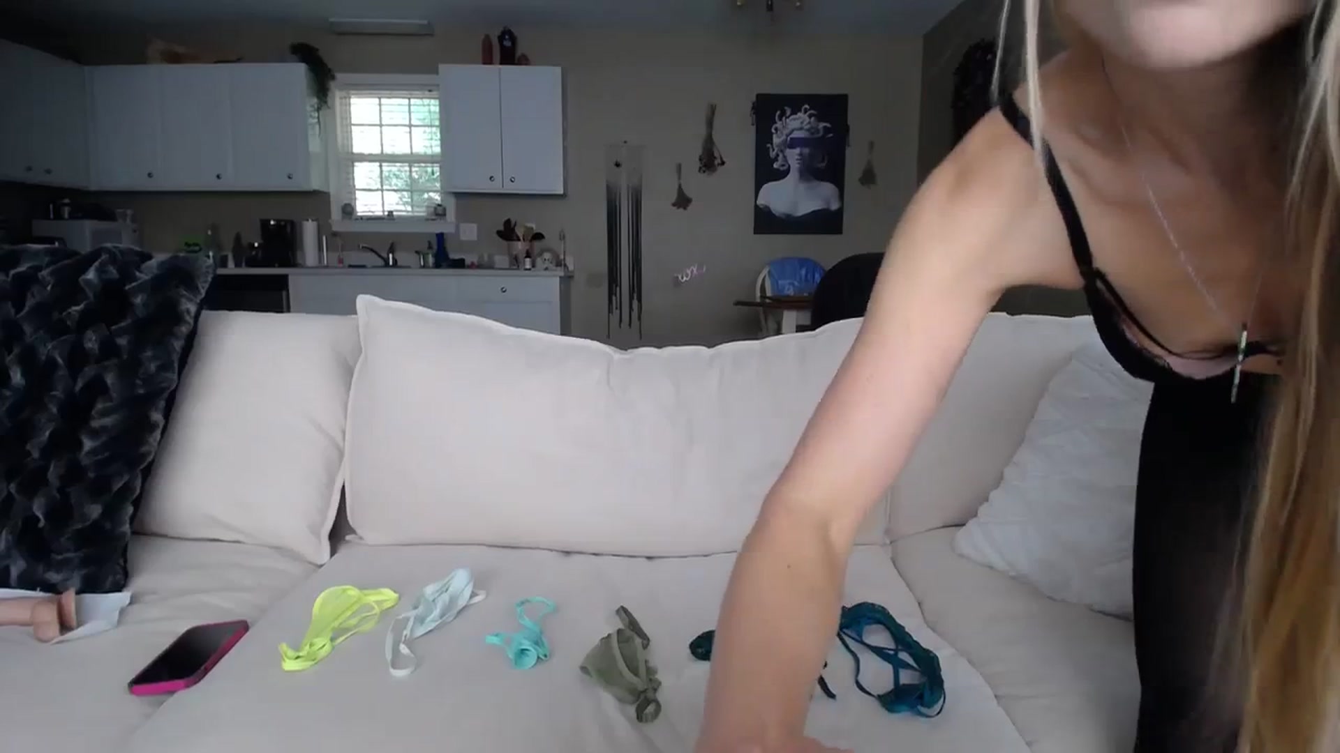 Gallery image thumbnail from MissSadieB's myfreecams stream on, 10/19/2023, 17:05 image 19 of 20