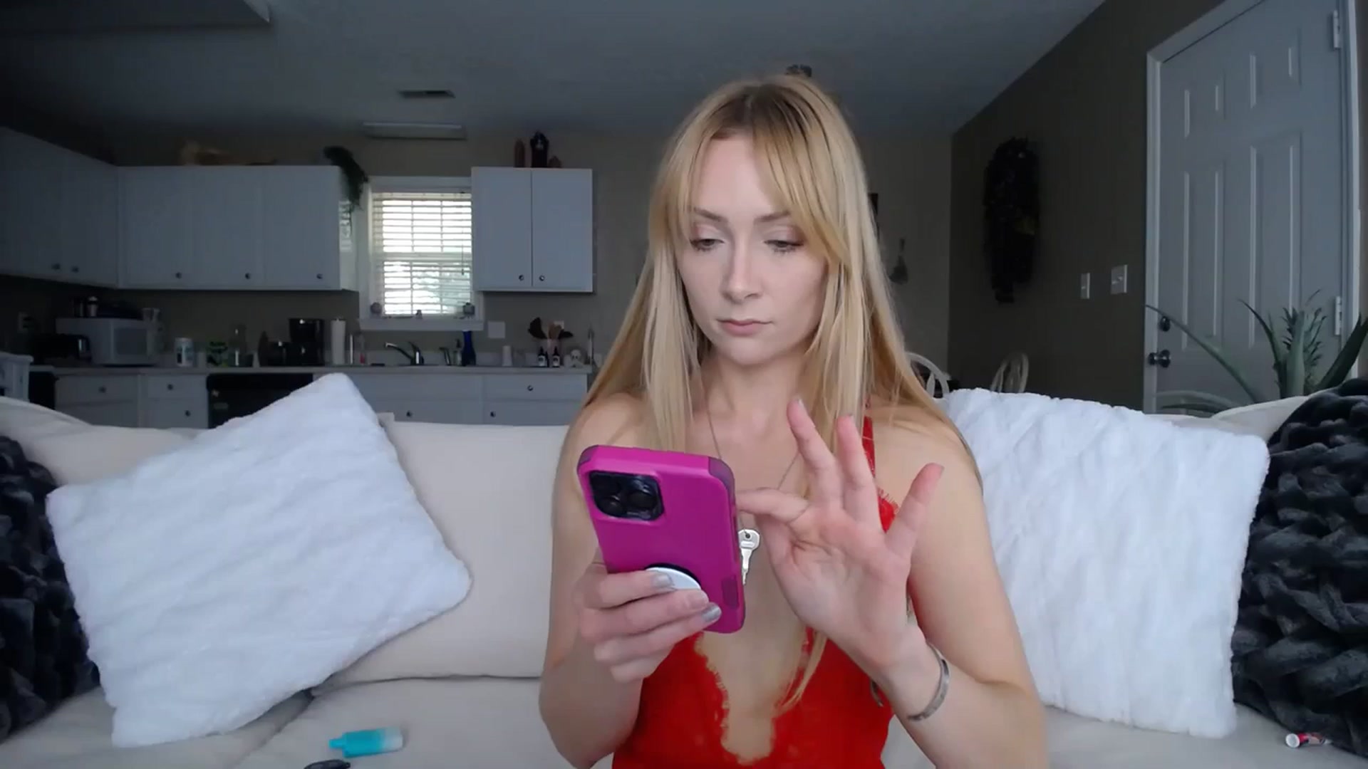 Gallery image thumbnail from MissSadieB's myfreecams stream on, 10/20/2023, 18:36 image 16 of 20