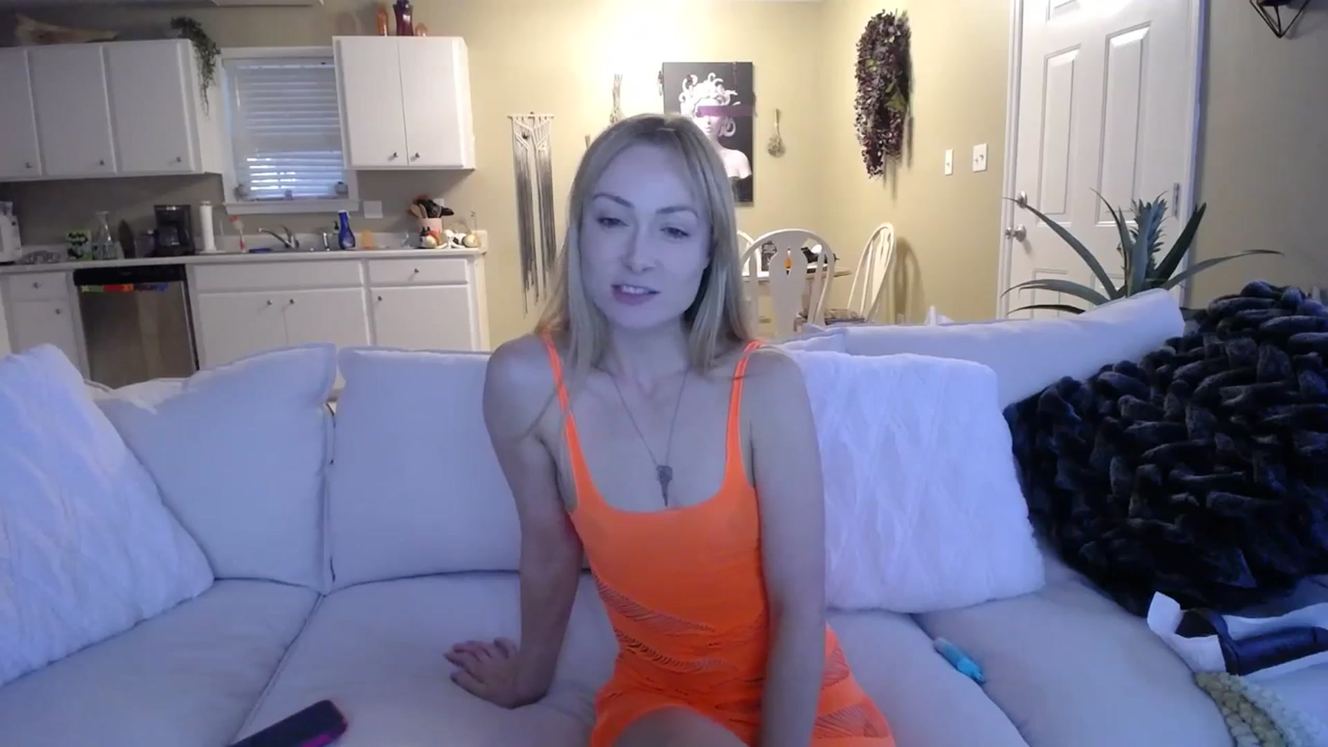 Gallery image thumbnail from MissSadieB's myfreecams stream on, 10/23/2023, 20:39 image 17 of 20