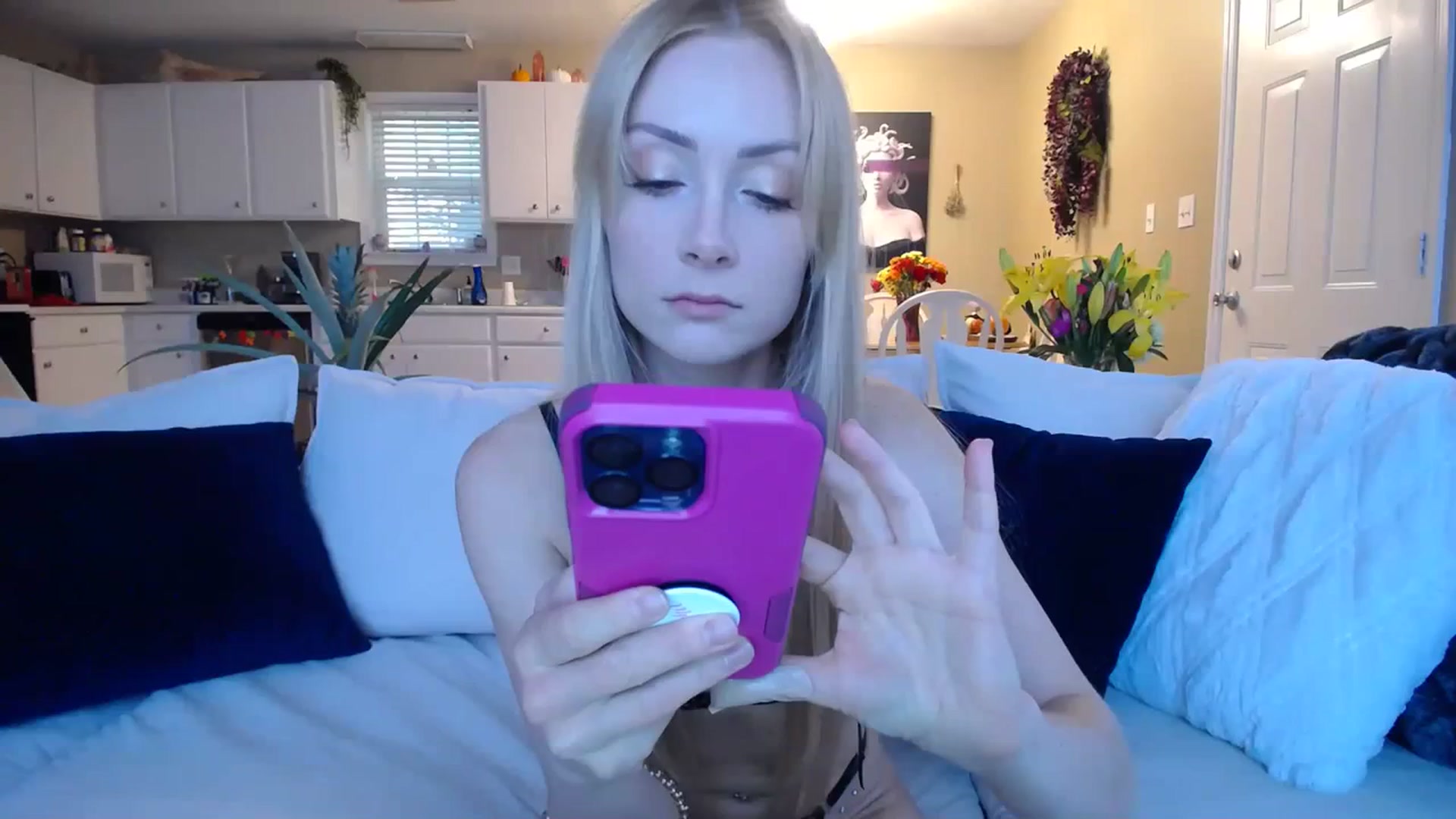 Gallery image thumbnail from MissSadieB's myfreecams stream on, 11/05/2023, 20:18 image 11 of 20