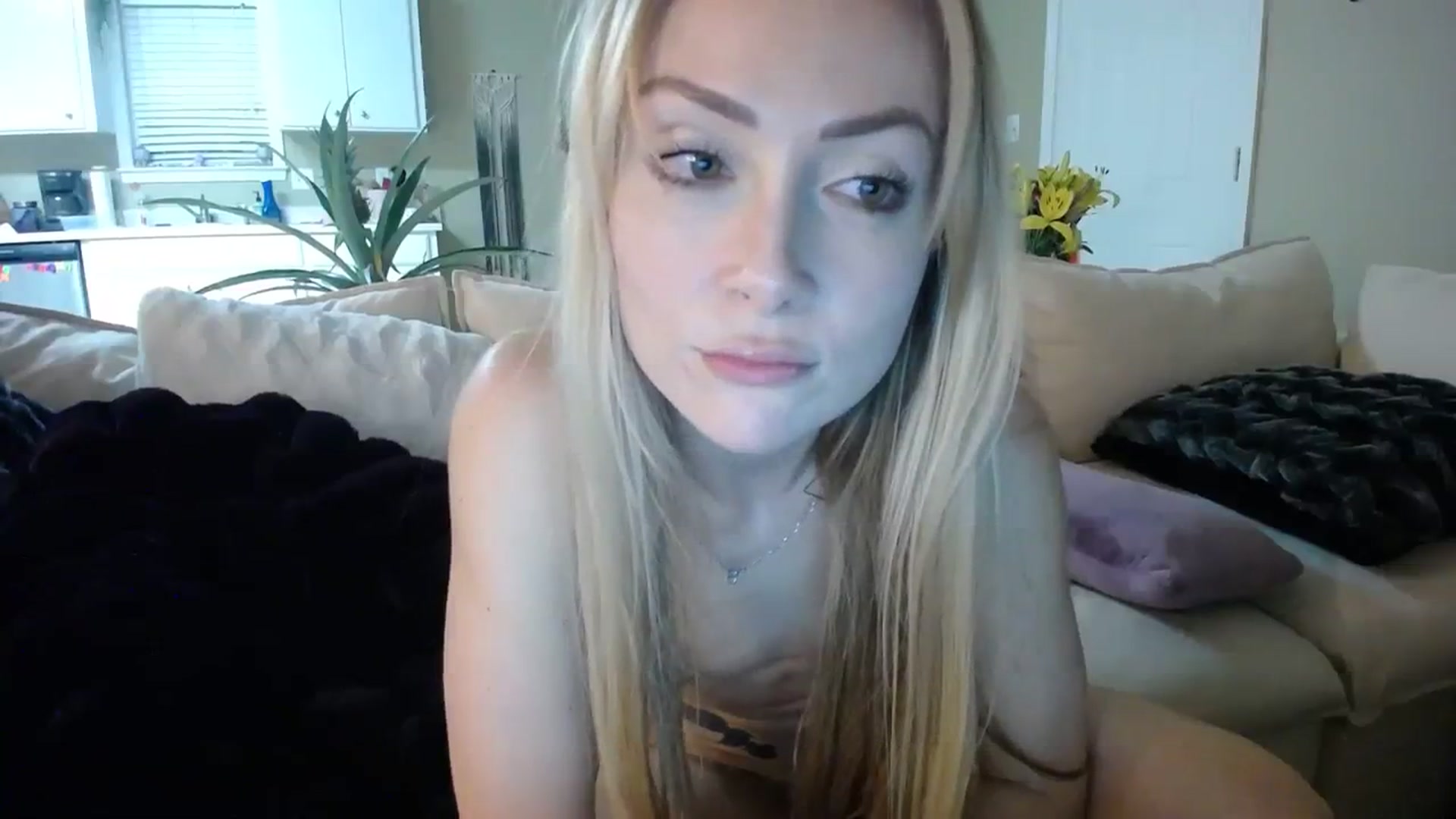 Gallery image thumbnail from MissSadieB's myfreecams stream on, 11/08/2023, 01:18 image 18 of 20
