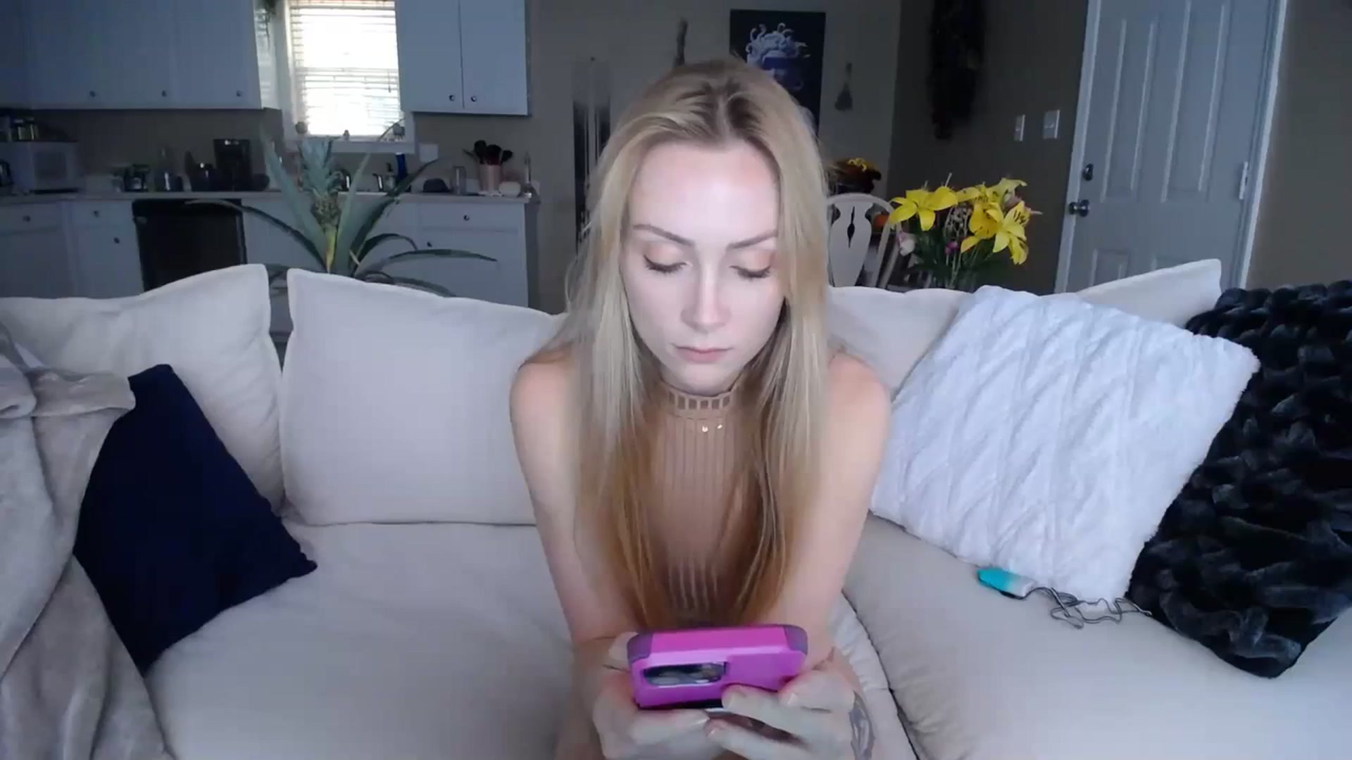 Gallery image thumbnail from MissSadieB's myfreecams stream on, 11/09/2023, 19:04 image 10 of 20