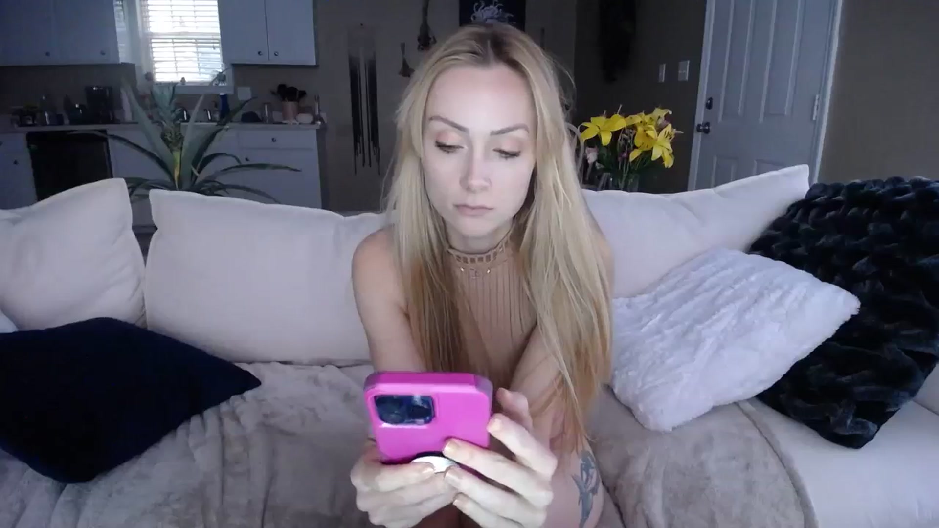 Gallery image thumbnail from MissSadieB's myfreecams stream on, 11/09/2023, 20:52 image 19 of 20
