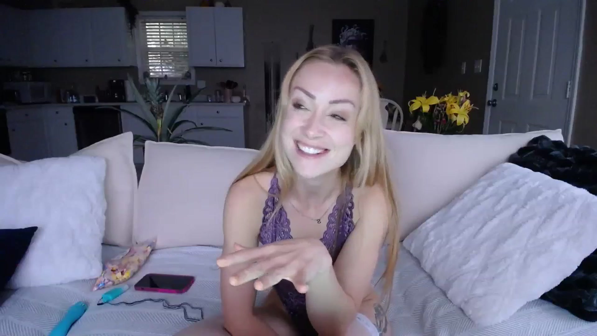 Gallery image thumbnail from MissSadieB's myfreecams stream on, 11/10/2023, 21:53 image 10 of 20