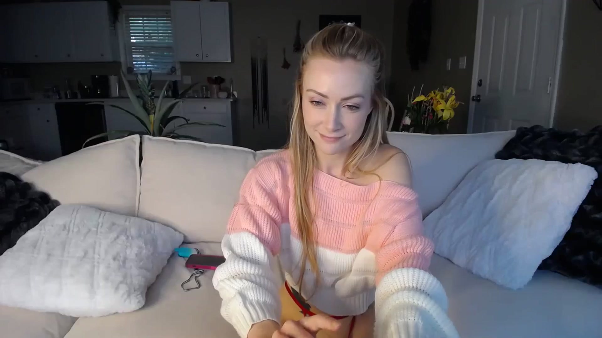 Gallery image thumbnail from MissSadieB's myfreecams stream on, 11/11/2023, 19:14 image 10 of 20