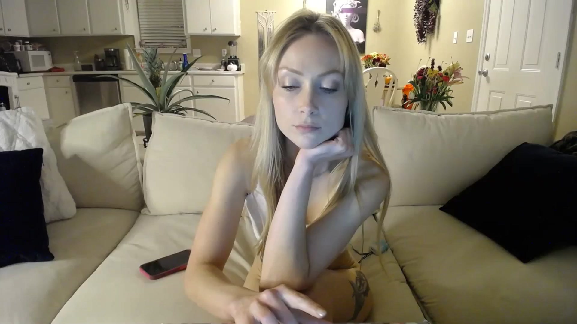 Gallery image thumbnail from MissSadieB's myfreecams stream on, 11/14/2023, 24:07 image 9 of 20