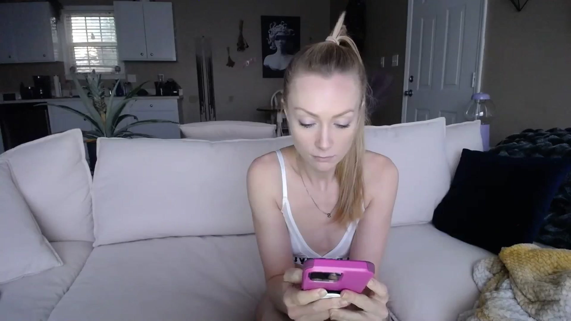 Gallery image thumbnail from MissSadieB's myfreecams stream on, 11/16/2023, 22:06 image 13 of 20