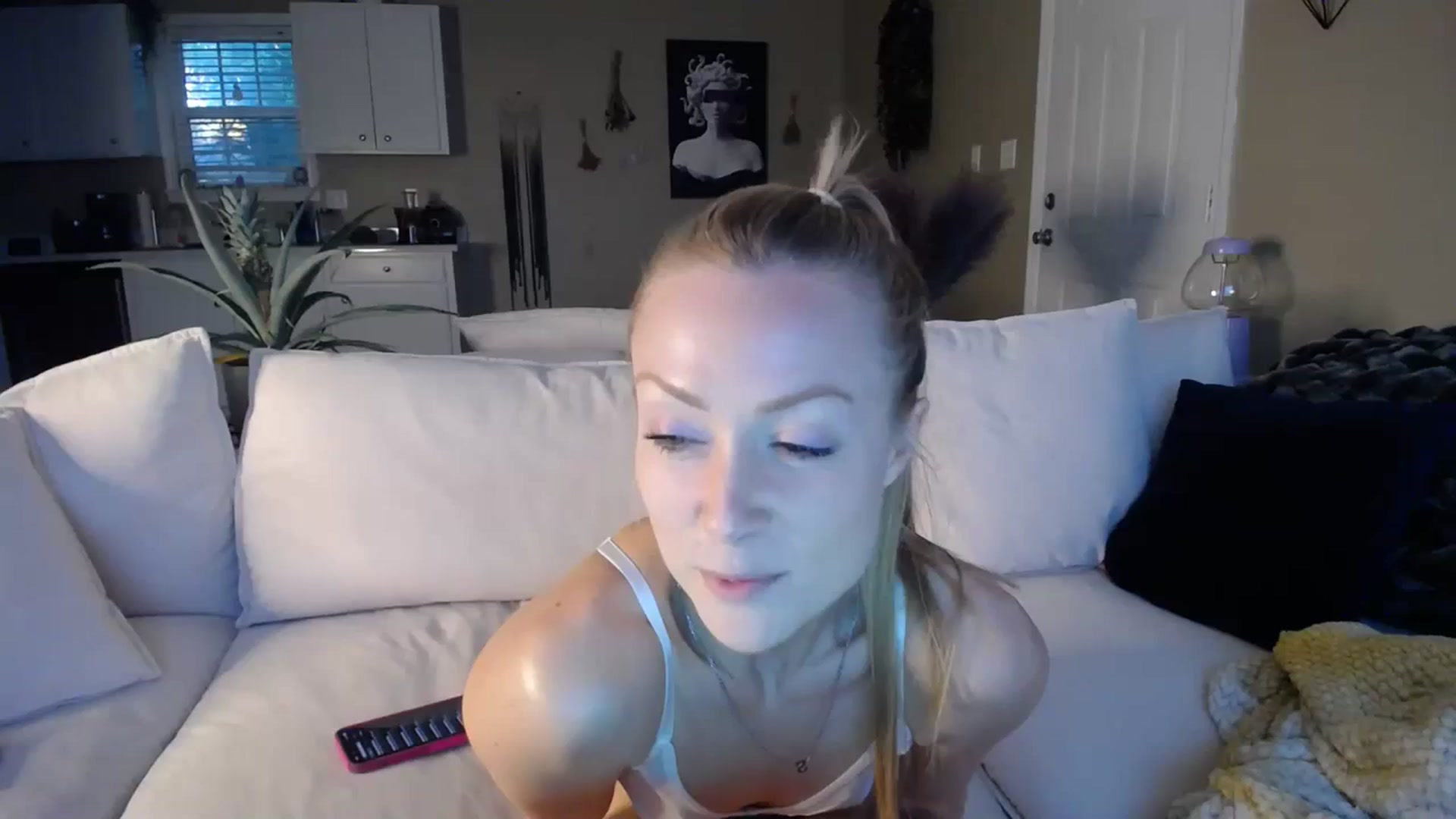 Gallery image thumbnail from MissSadieB's myfreecams stream on, 11/16/2023, 22:06 image 20 of 20