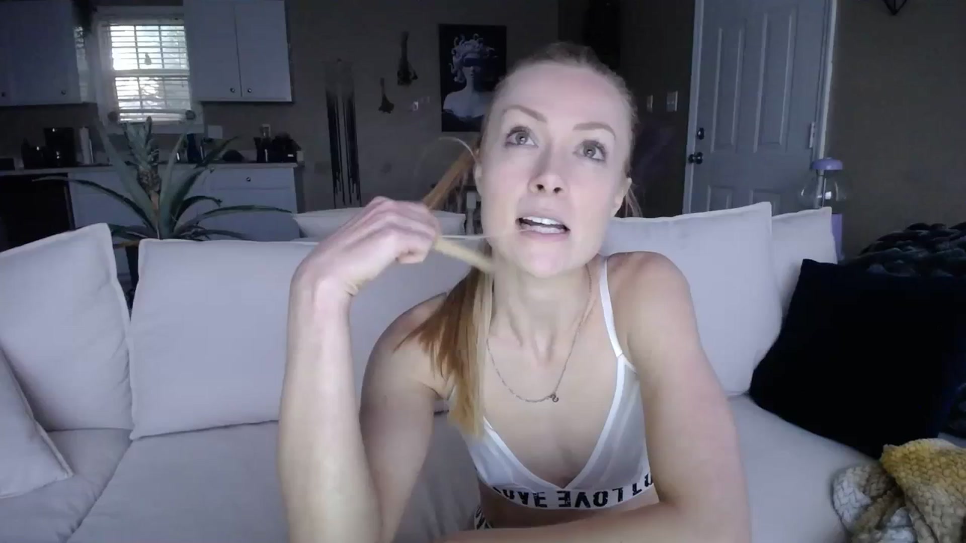 Gallery image thumbnail from MissSadieB's myfreecams stream on, 11/16/2023, 22:06 image 12 of 20