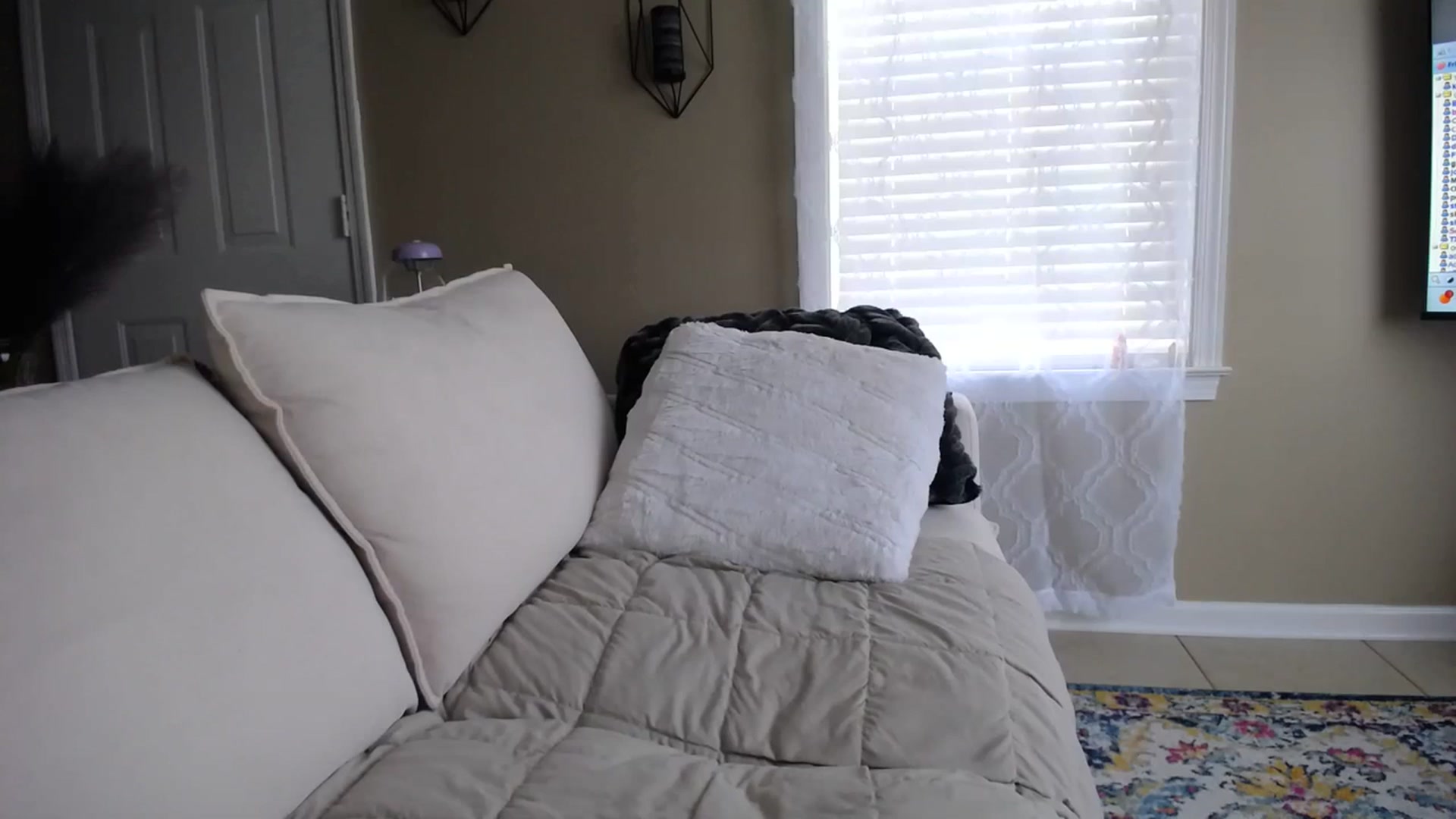 Gallery image thumbnail from MissSadieB's myfreecams stream on, 11/19/2023, 20:44 image 11 of 20