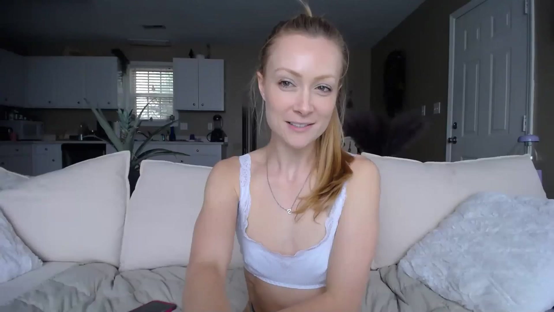 Gallery image thumbnail from MissSadieB's myfreecams stream on, 11/20/2023, 20:09 image 18 of 20