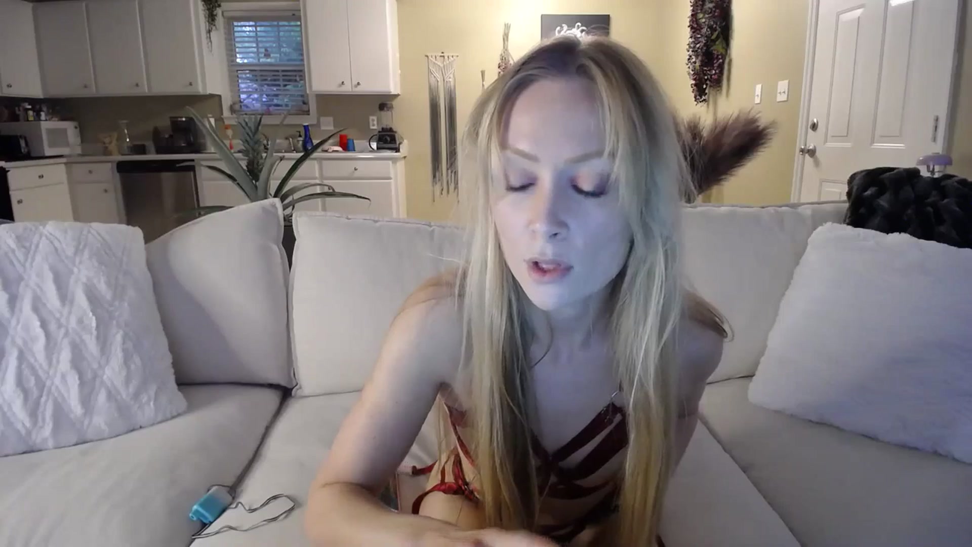 Gallery image thumbnail from MissSadieB's myfreecams stream on, 11/21/2023, 20:34 image 13 of 20