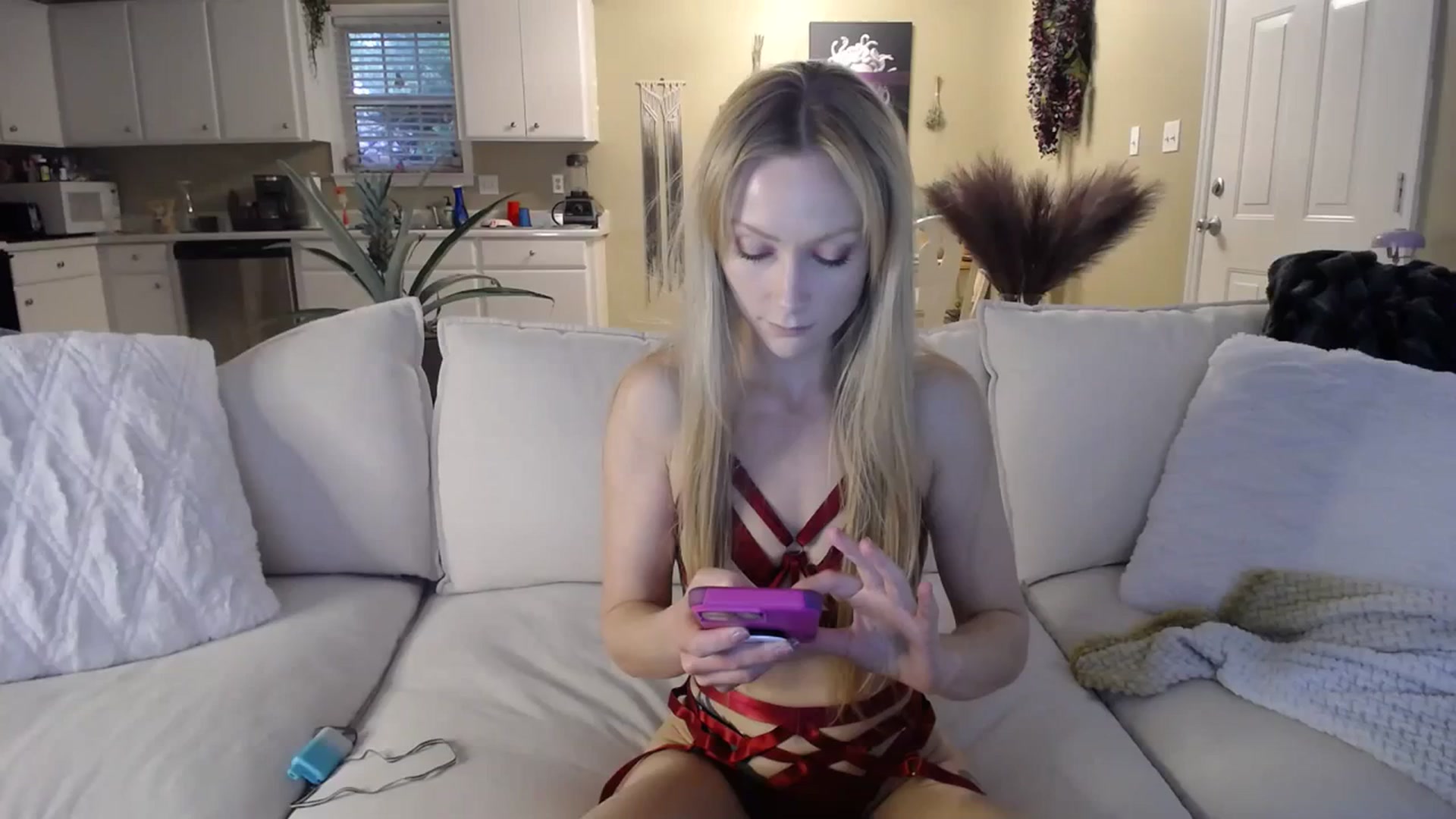 Gallery image thumbnail from MissSadieB's myfreecams stream on, 11/21/2023, 20:34 image 1 of 20