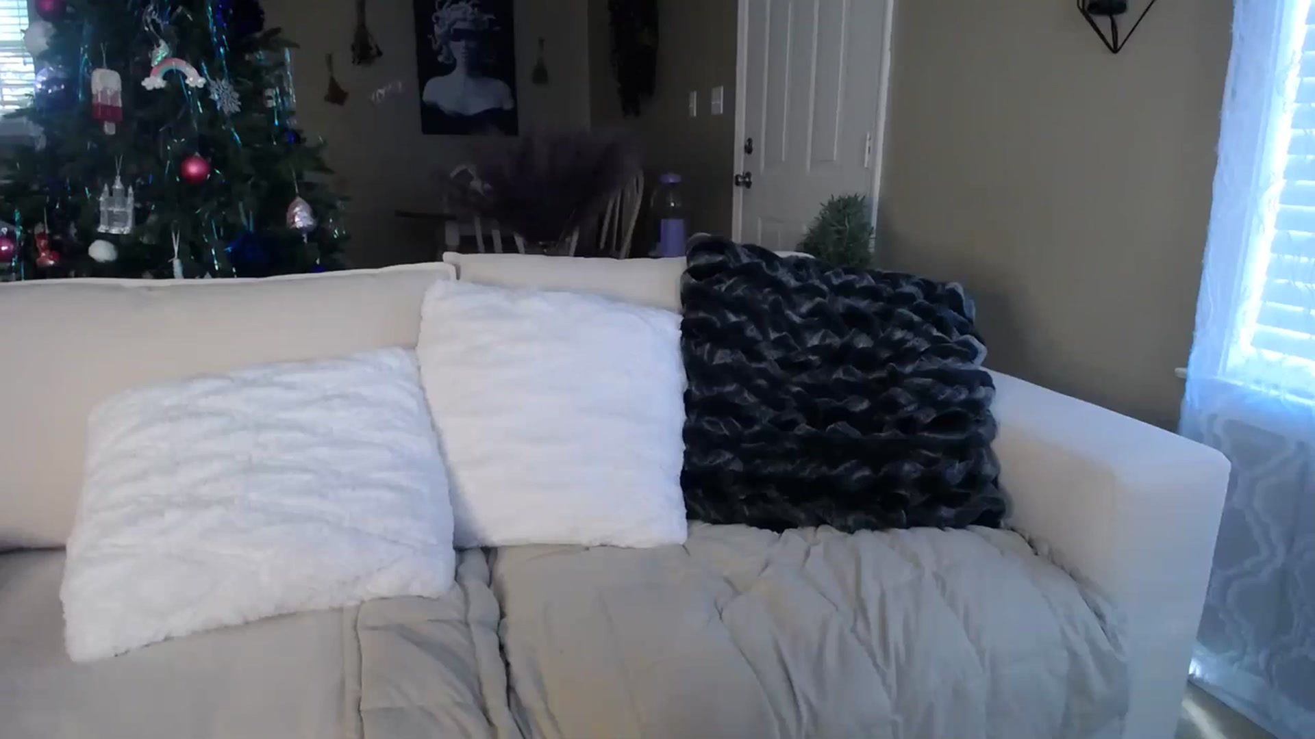 Gallery image thumbnail from MissSadieB's myfreecams stream on, 11/29/2023, 19:15 image 13 of 20