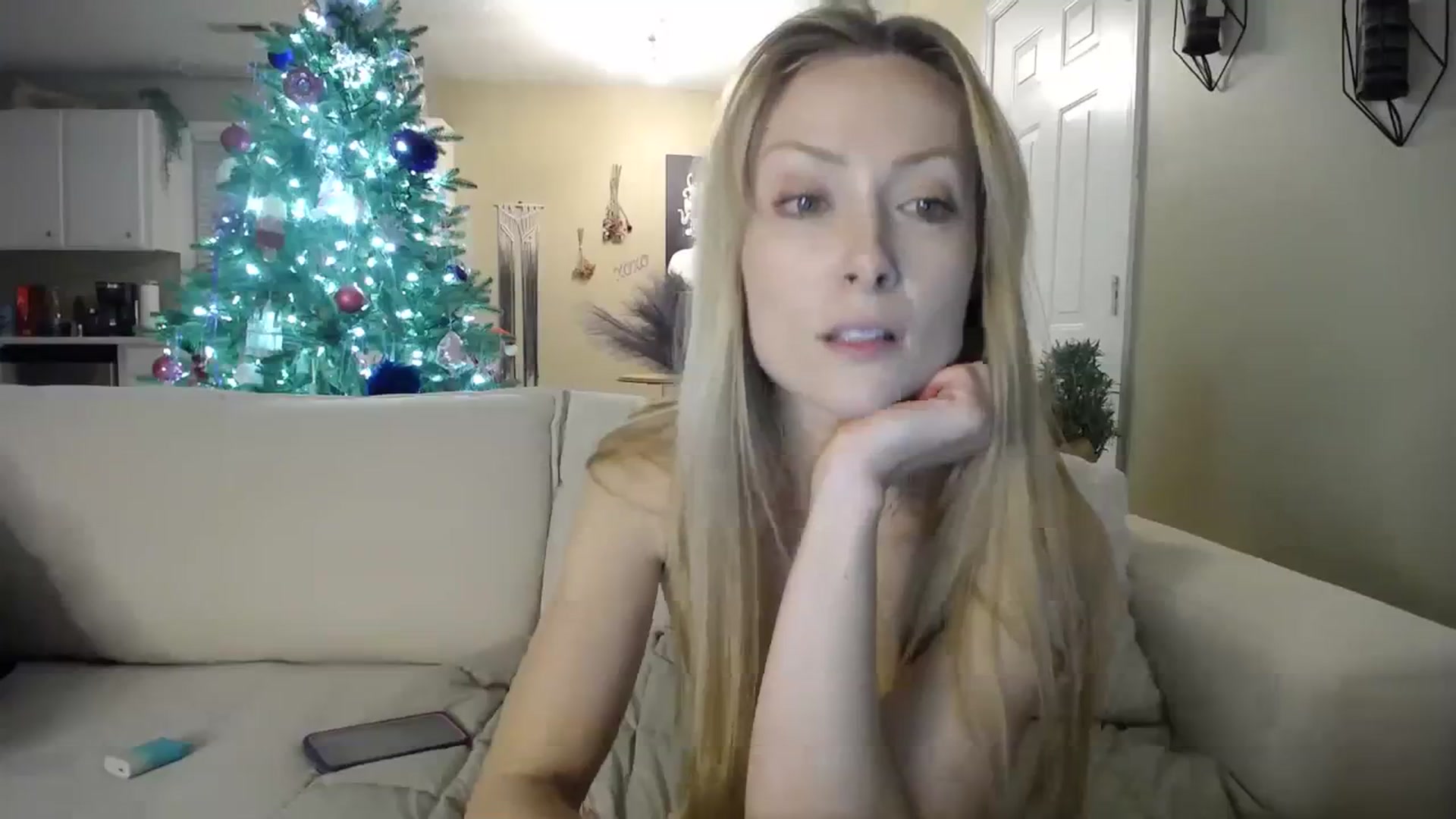 Gallery image thumbnail from MissSadieB's myfreecams stream on, 11/29/2023, 22:36 image 20 of 20