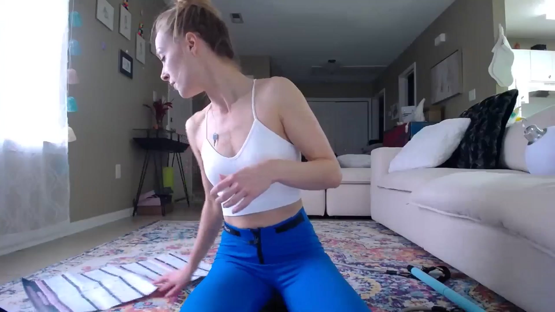 Gallery image thumbnail from MissSadieB's myfreecams stream on, 12/01/2023, 19:05 image 19 of 20