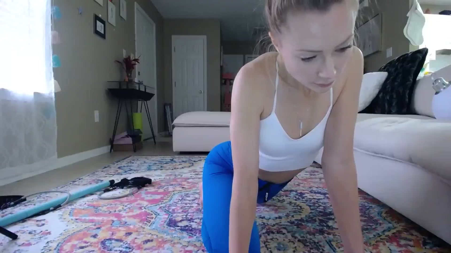 Gallery image thumbnail from MissSadieB's myfreecams stream on, 12/01/2023, 19:21 image 4 of 20