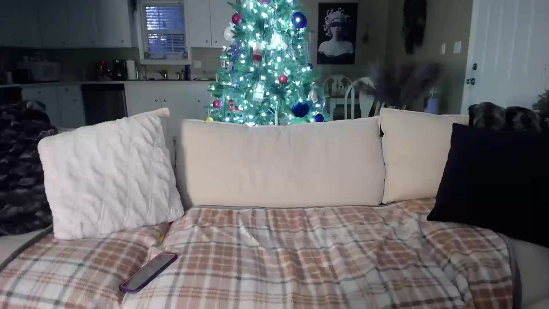 Gallery image thumbnail from MissSadieB's myfreecams stream on, 12/05/2023, 22:46 image 13 of 20