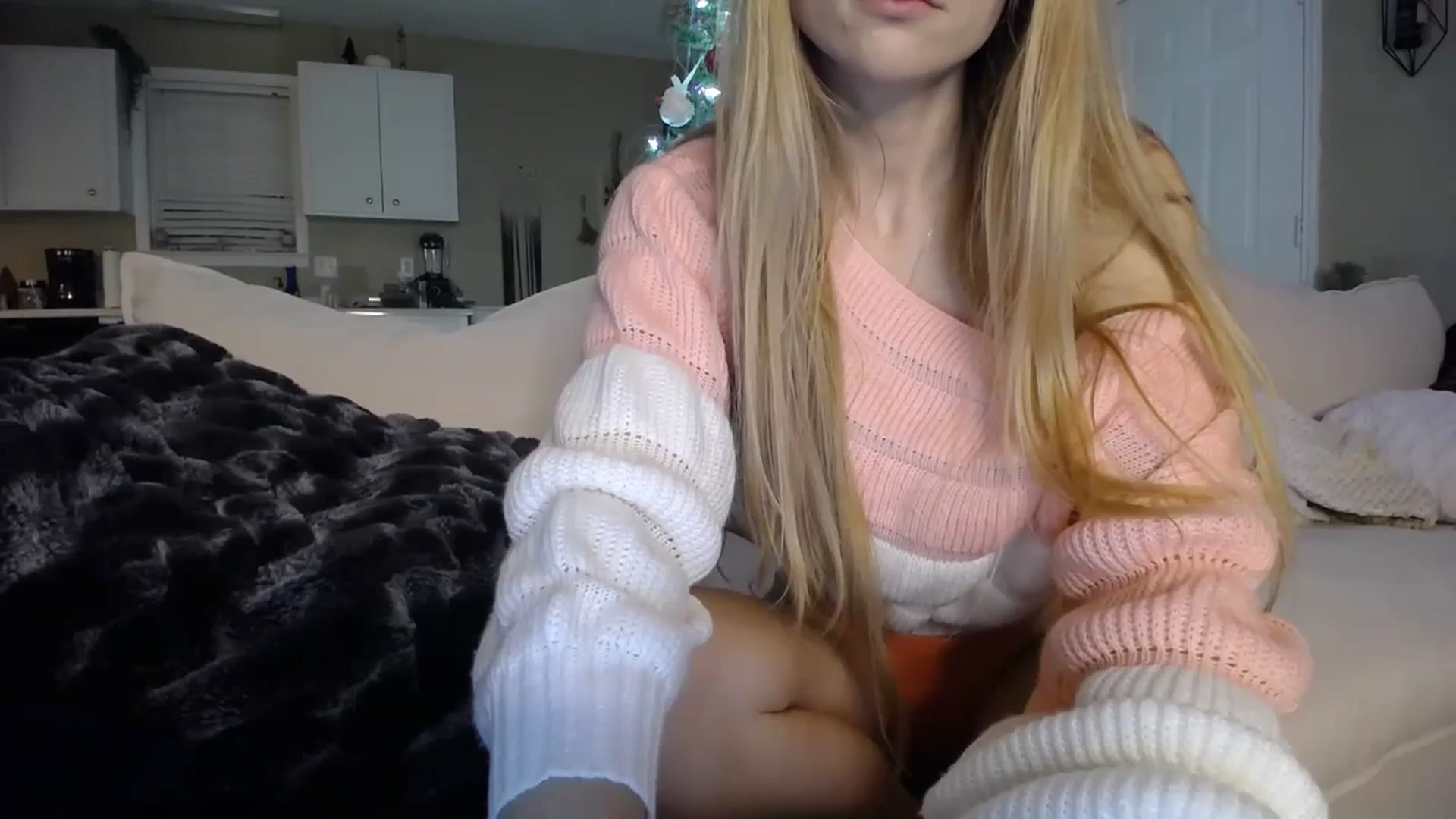 Gallery image thumbnail from MissSadieB's myfreecams stream on, 12/10/2023, 01:53 image 2 of 20