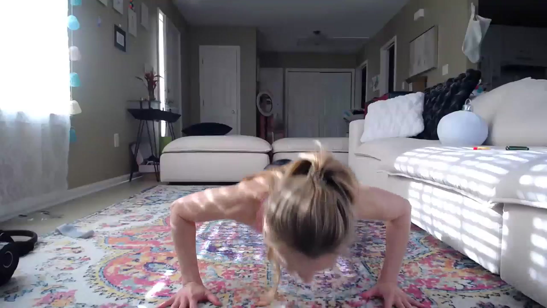 Gallery image thumbnail from MissSadieB's myfreecams stream on, 12/13/2023, 16:14 image 6 of 20