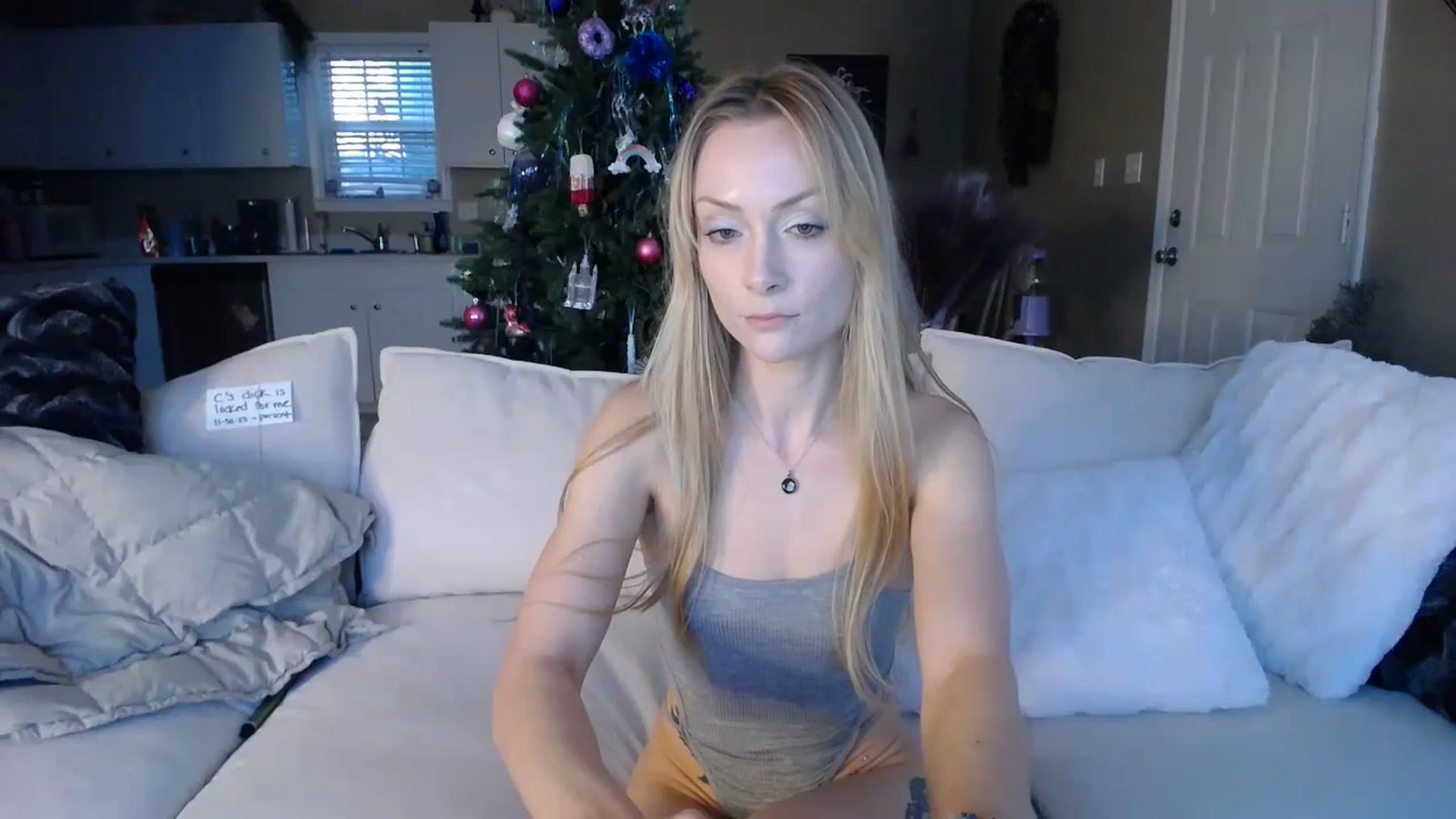 Gallery image thumbnail from MissSadieB's myfreecams stream on, 12/18/2023, 22:02 image 19 of 20
