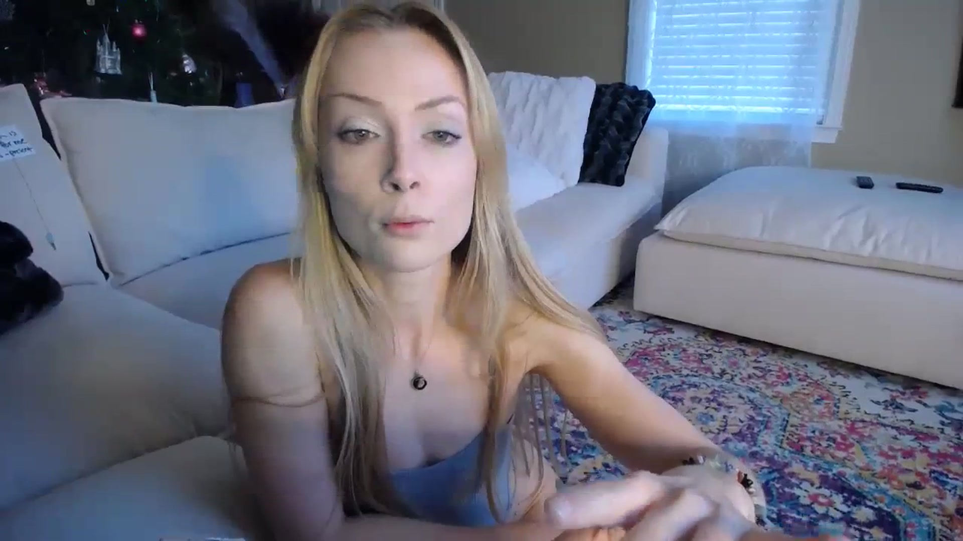 Gallery image thumbnail from MissSadieB's myfreecams stream on, 12/18/2023, 22:02 image 14 of 20