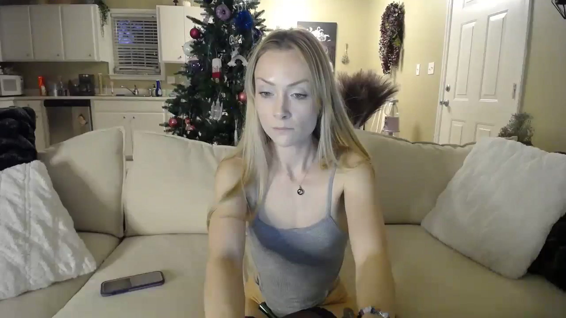 Gallery image thumbnail from MissSadieB's myfreecams stream on, 12/18/2023, 23:06 image 4 of 20