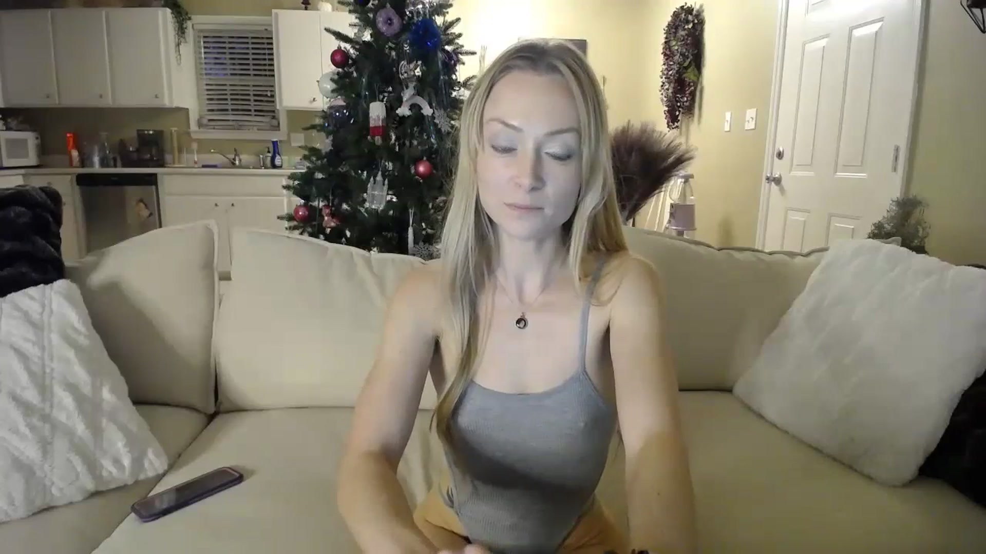 Gallery image thumbnail from MissSadieB's myfreecams stream on, 12/18/2023, 23:06 image 9 of 20