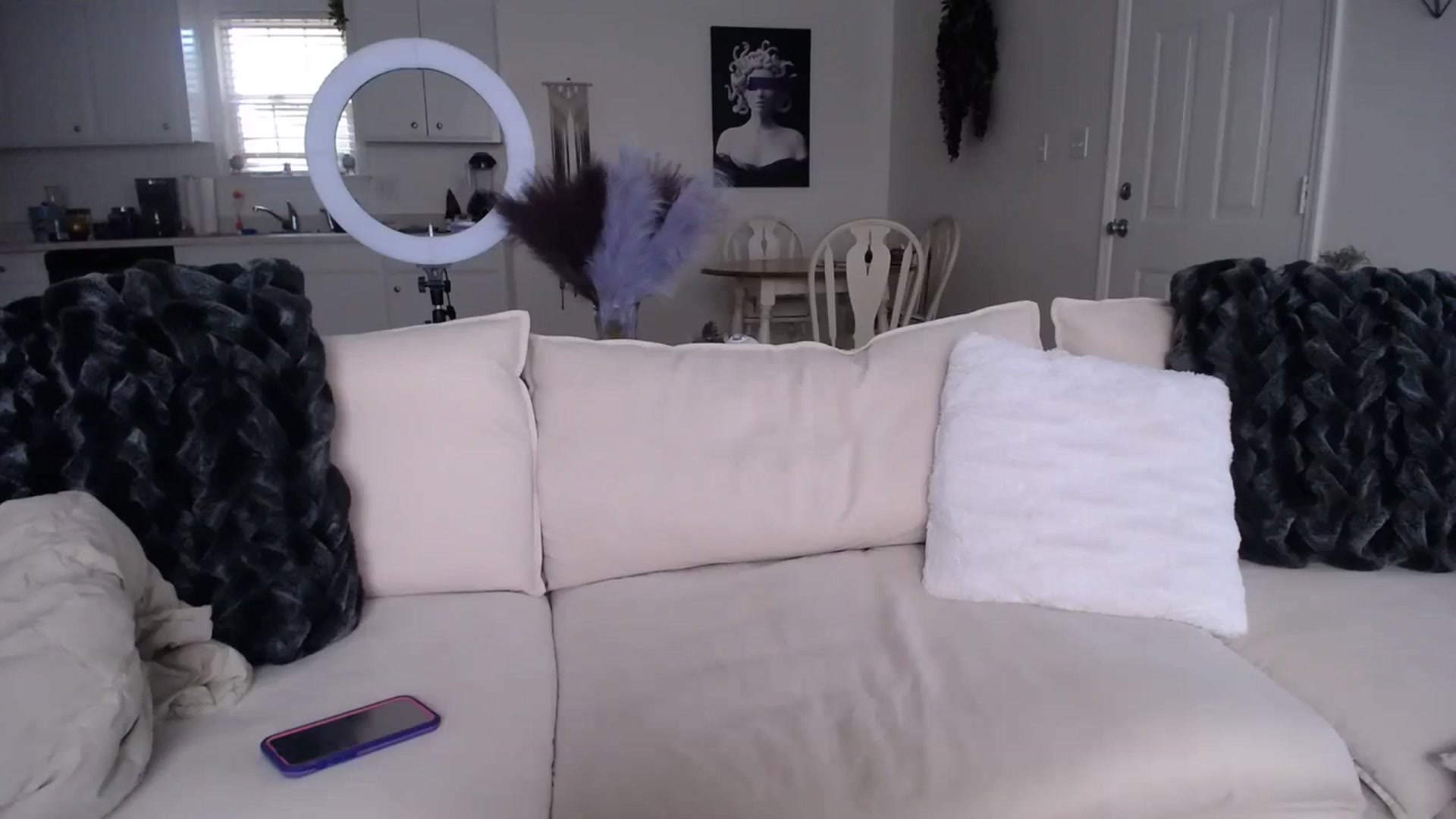 Gallery image thumbnail from MissSadieB's myfreecams stream on, 01/05/2024, 19:42 image 18 of 20