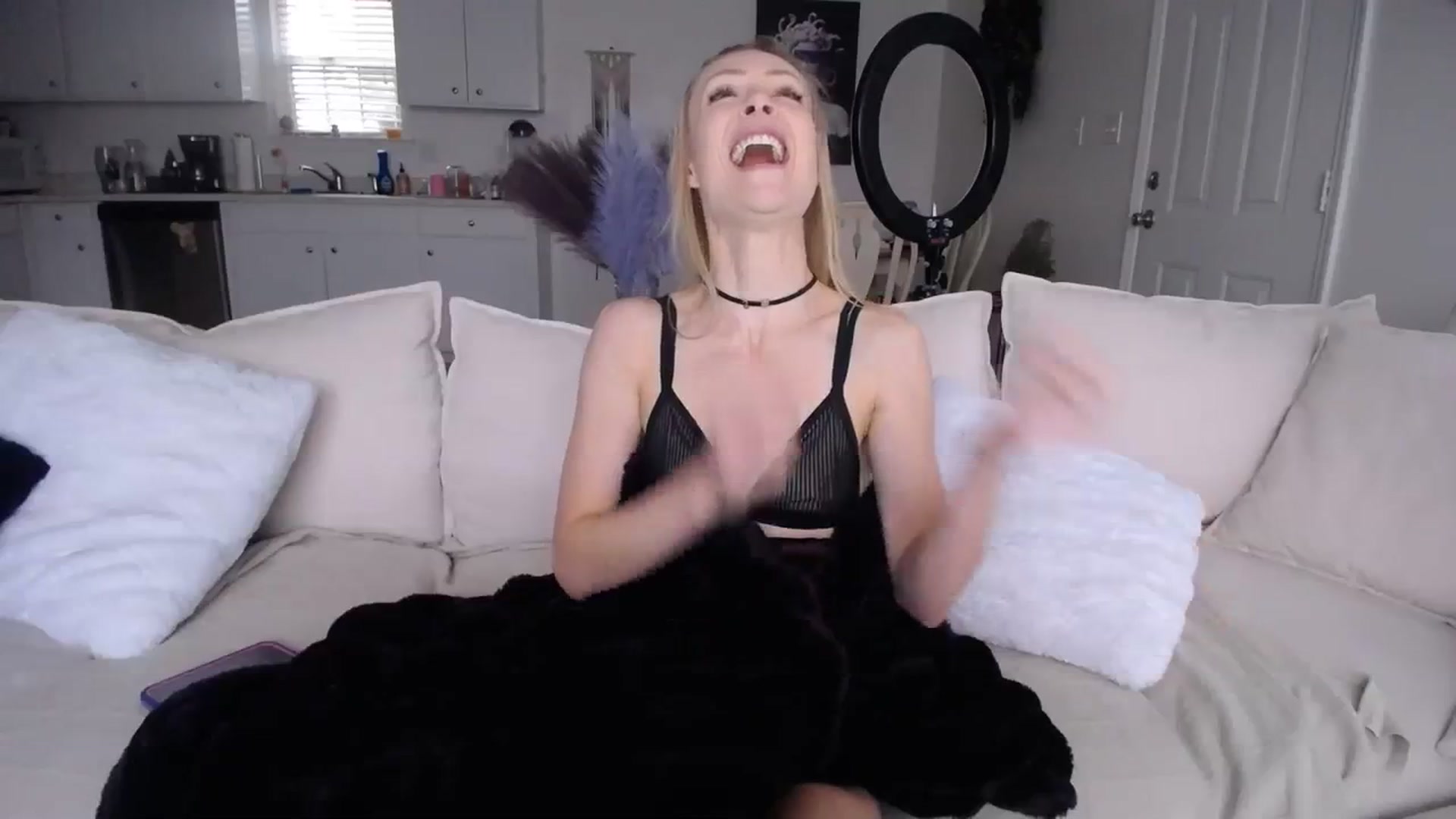 Gallery image thumbnail from MissSadieB's myfreecams stream on, 01/10/2024, 21:48 image 18 of 20
