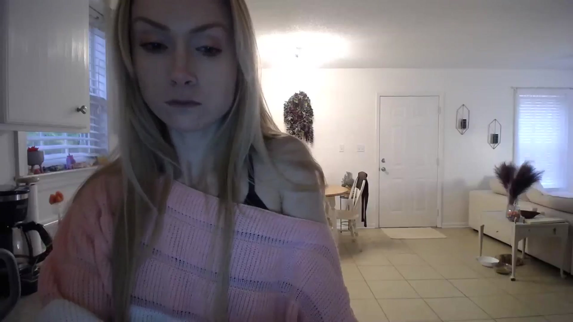 Gallery image thumbnail from MissSadieB's myfreecams stream on, 01/12/2024, 19:20 image 14 of 20