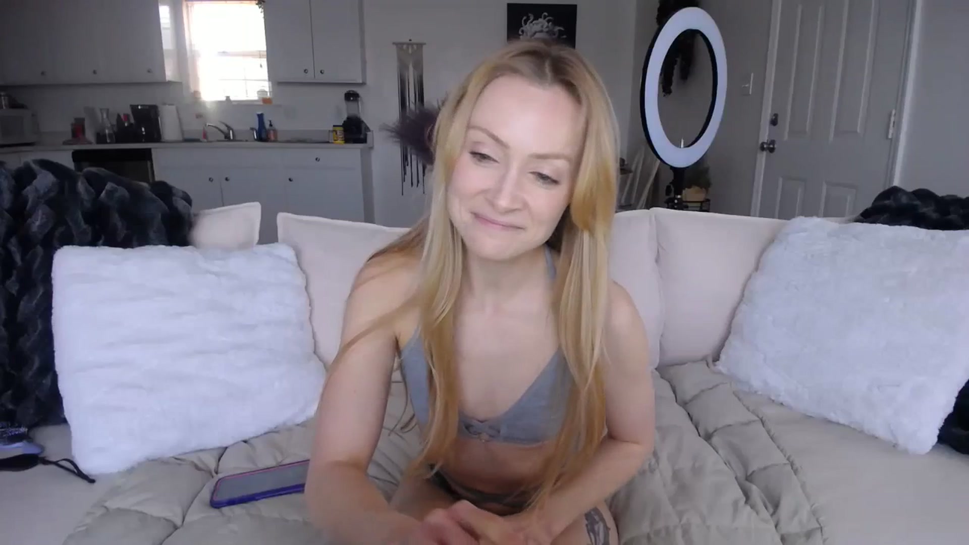 Gallery image thumbnail from MissSadieB's myfreecams stream on, 01/29/2024, 20:55 image 8 of 20