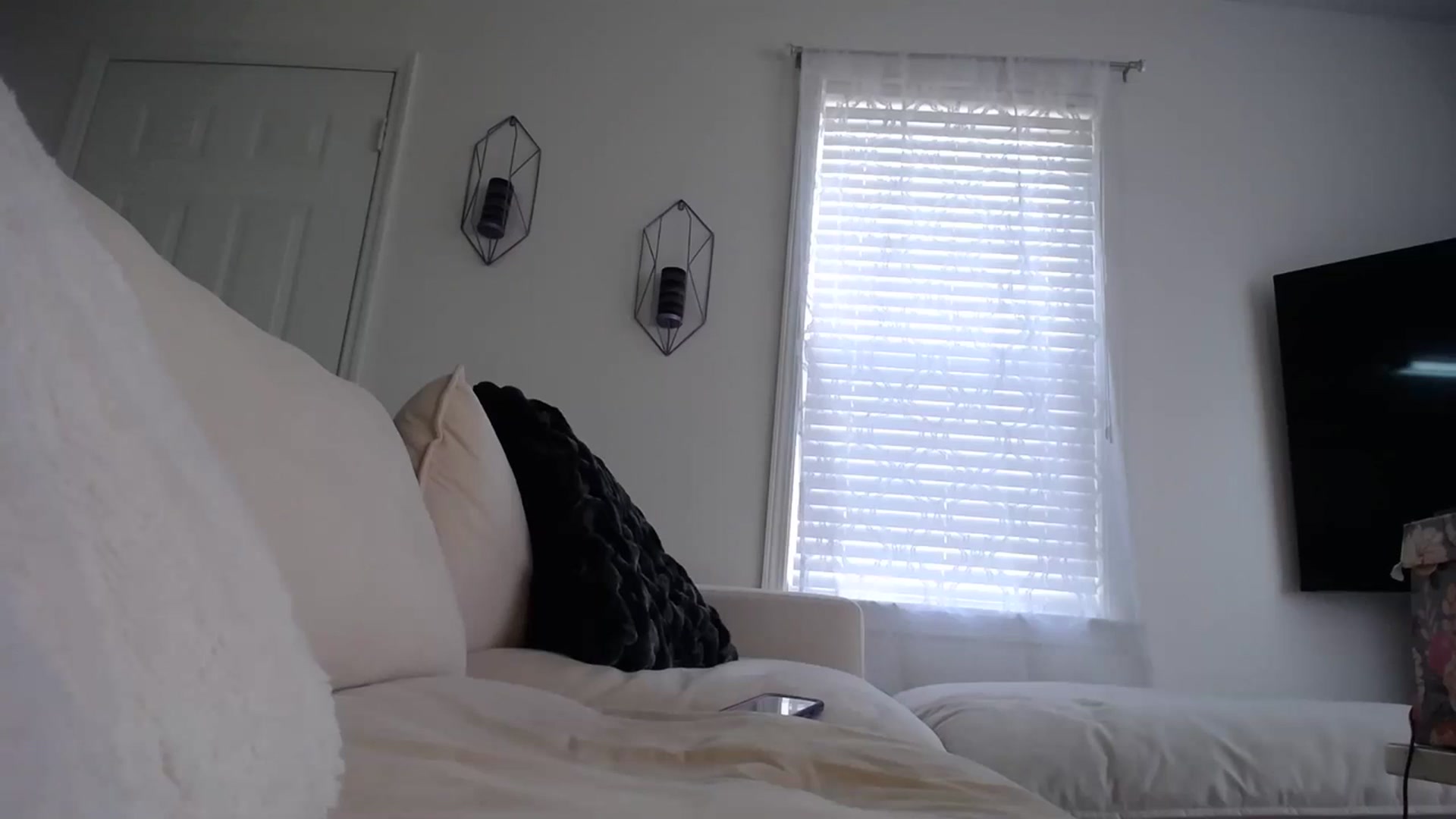 Gallery image thumbnail from MissSadieB's myfreecams stream on, 02/04/2024, 20:55 image 10 of 20
