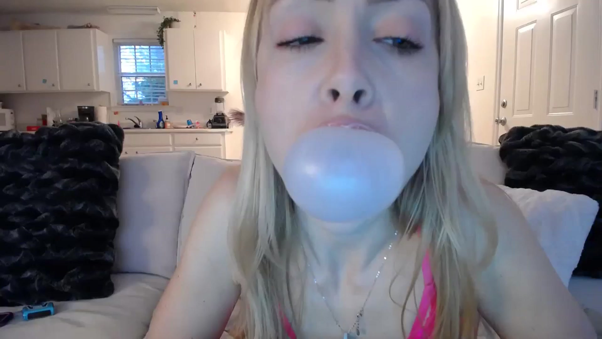 Gallery image thumbnail from MissSadieB's myfreecams stream on, 02/12/2024, 20:12 image 13 of 20
