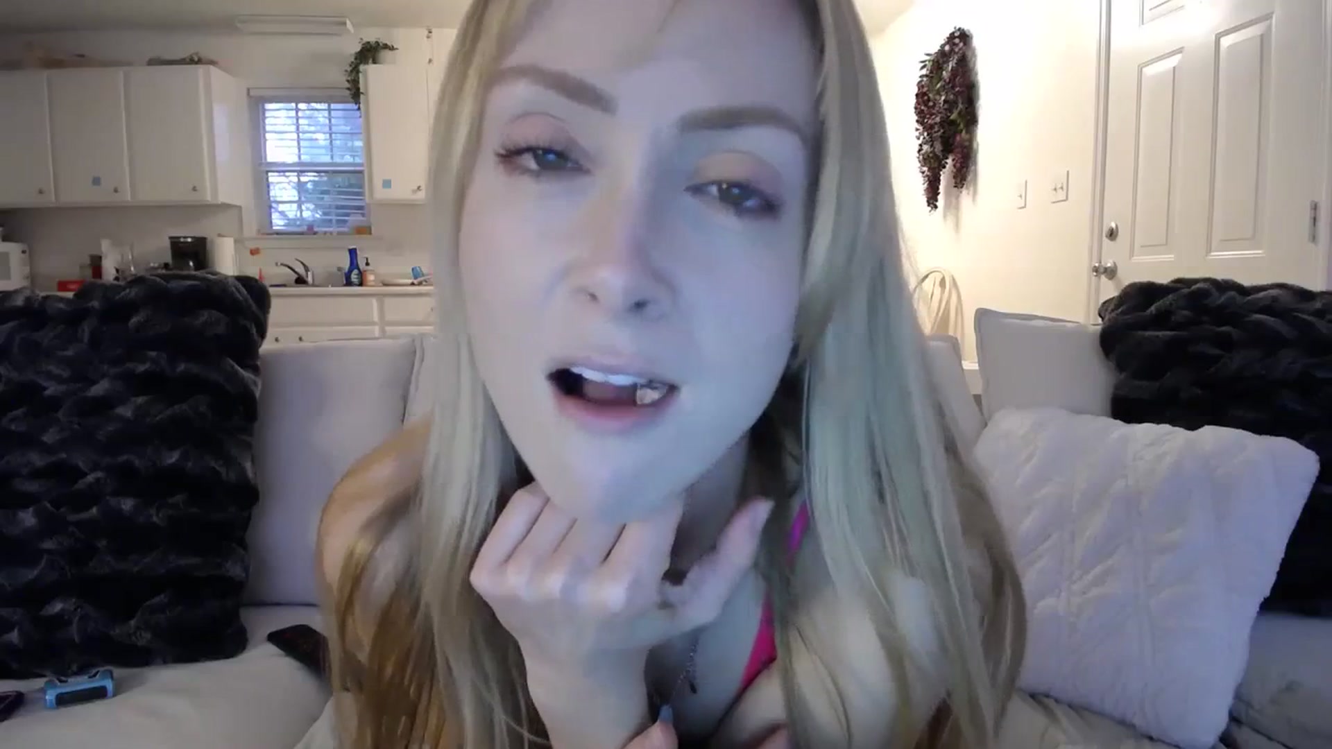 Gallery image thumbnail from MissSadieB's myfreecams stream on, 02/12/2024, 20:12 image 20 of 20